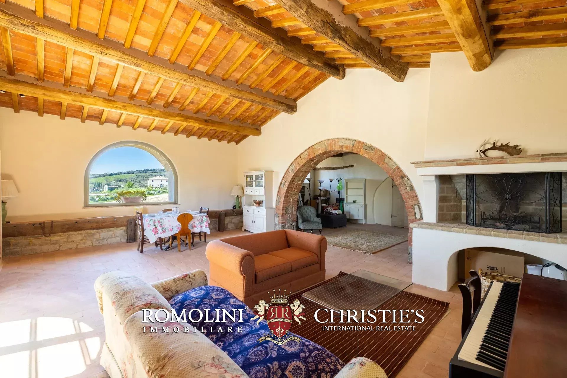 6 Bedroom Villa/Townhouse's Image 124