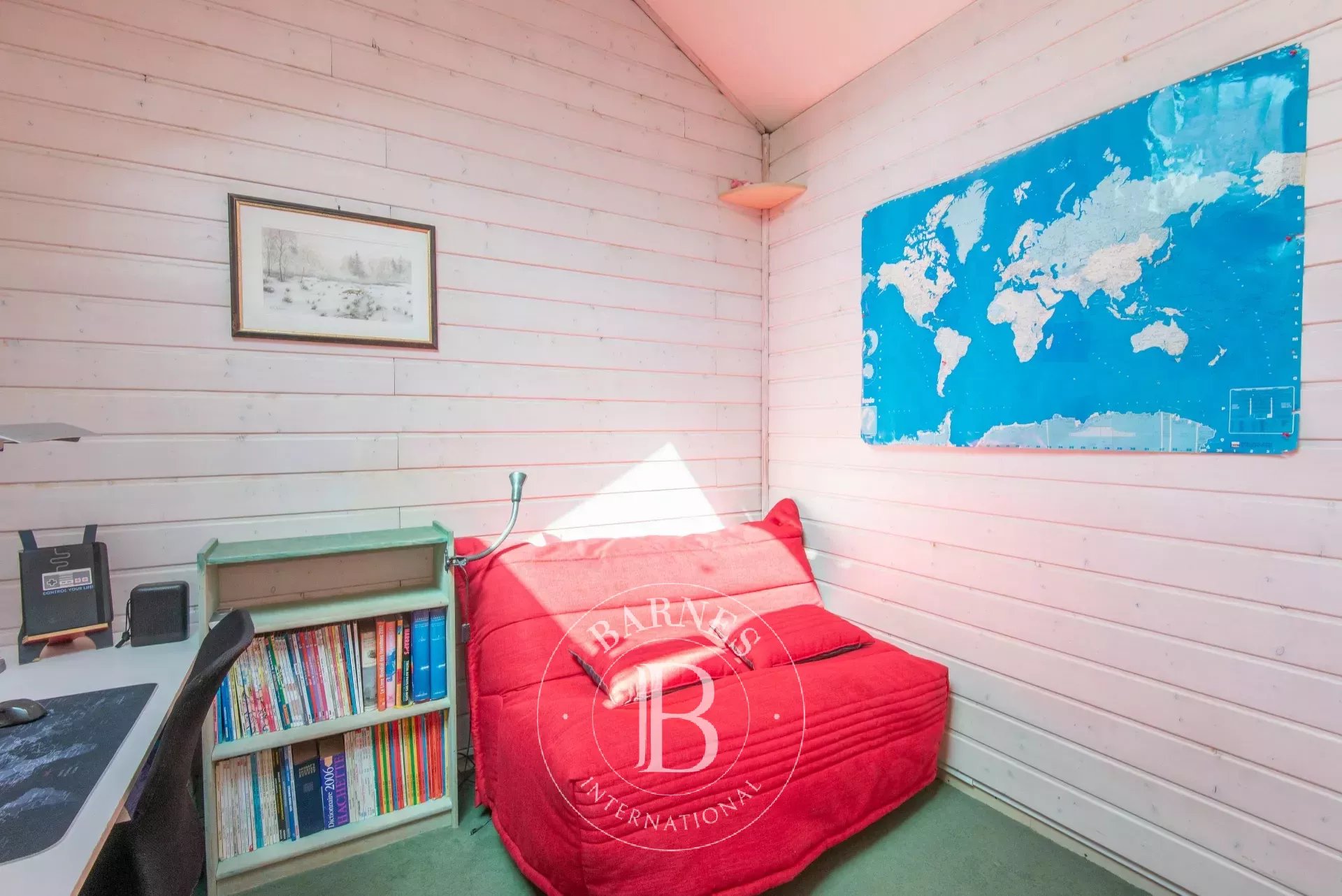 Ev Vanves - picture 10