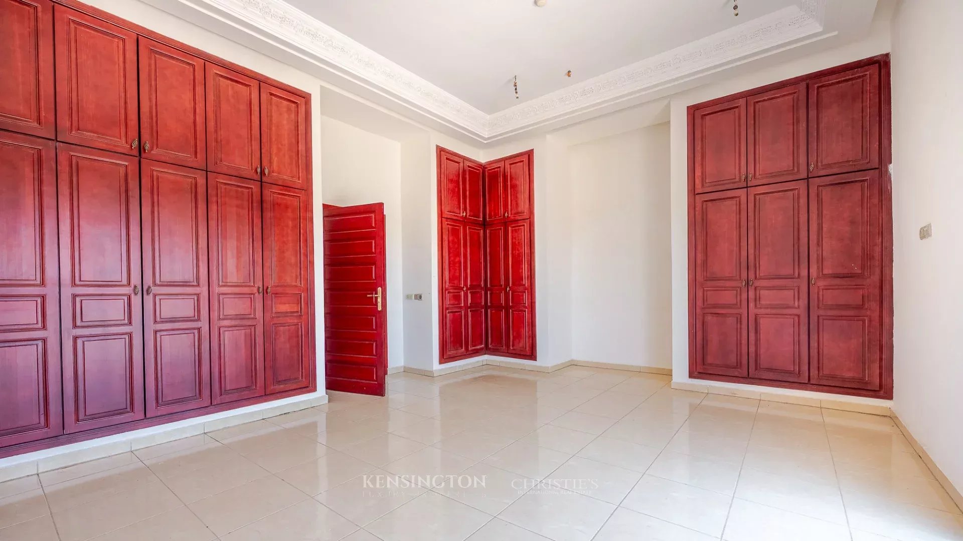 10 Bedroom Villa/Townhouse's Image 13