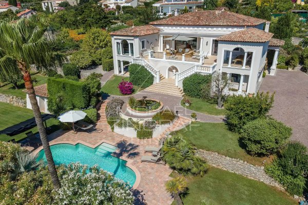 Majestic 7-Bedroom Luxury Villa in Cannes with Panoramic Sea Views — photo 1
