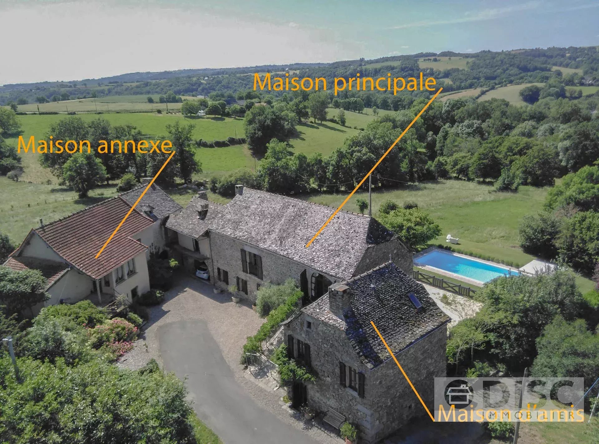 Magnificent property with guest house, swimming pool, annex and stunning views