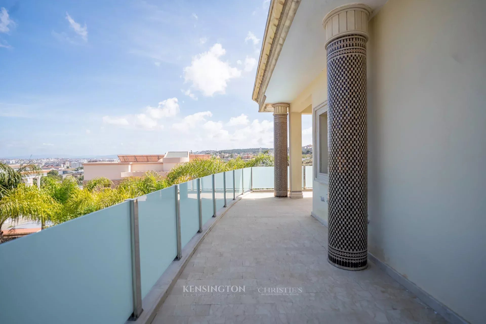 6 Bedroom Villa/Townhouse's Image 26