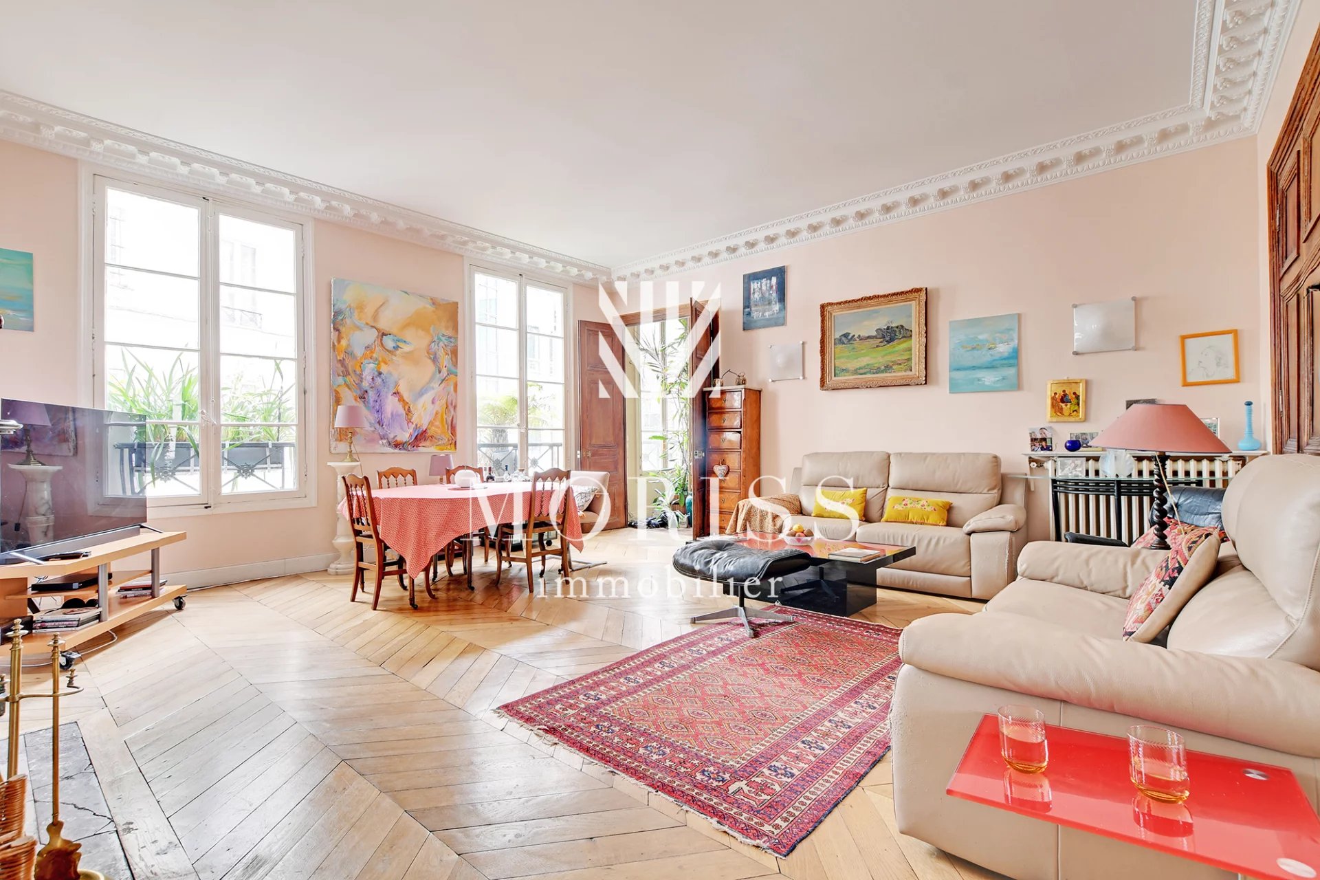 Appartement familial de caractère - Quartier Chaussée d'Antin - Image Array