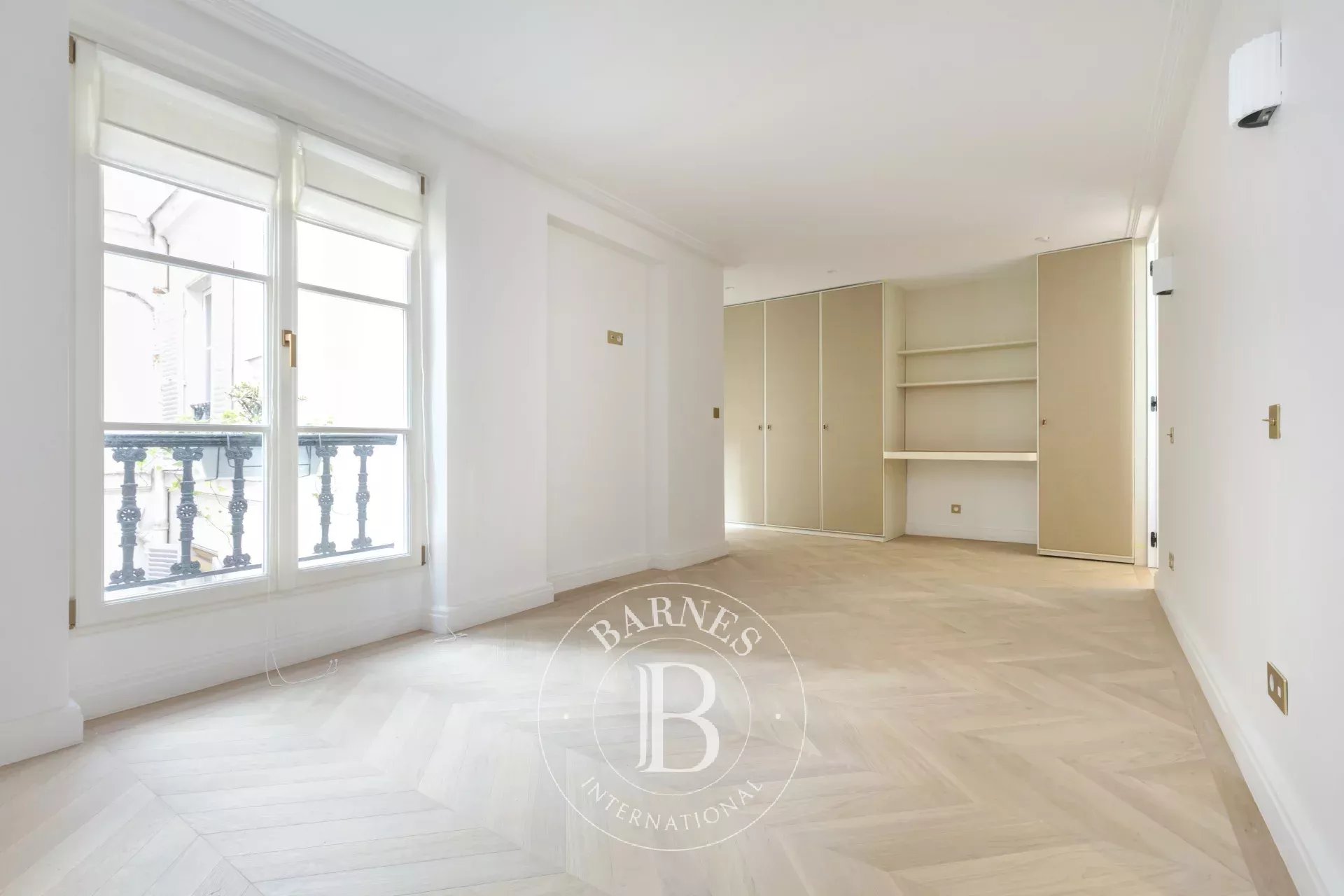 Daire Paris 7ème - picture 9