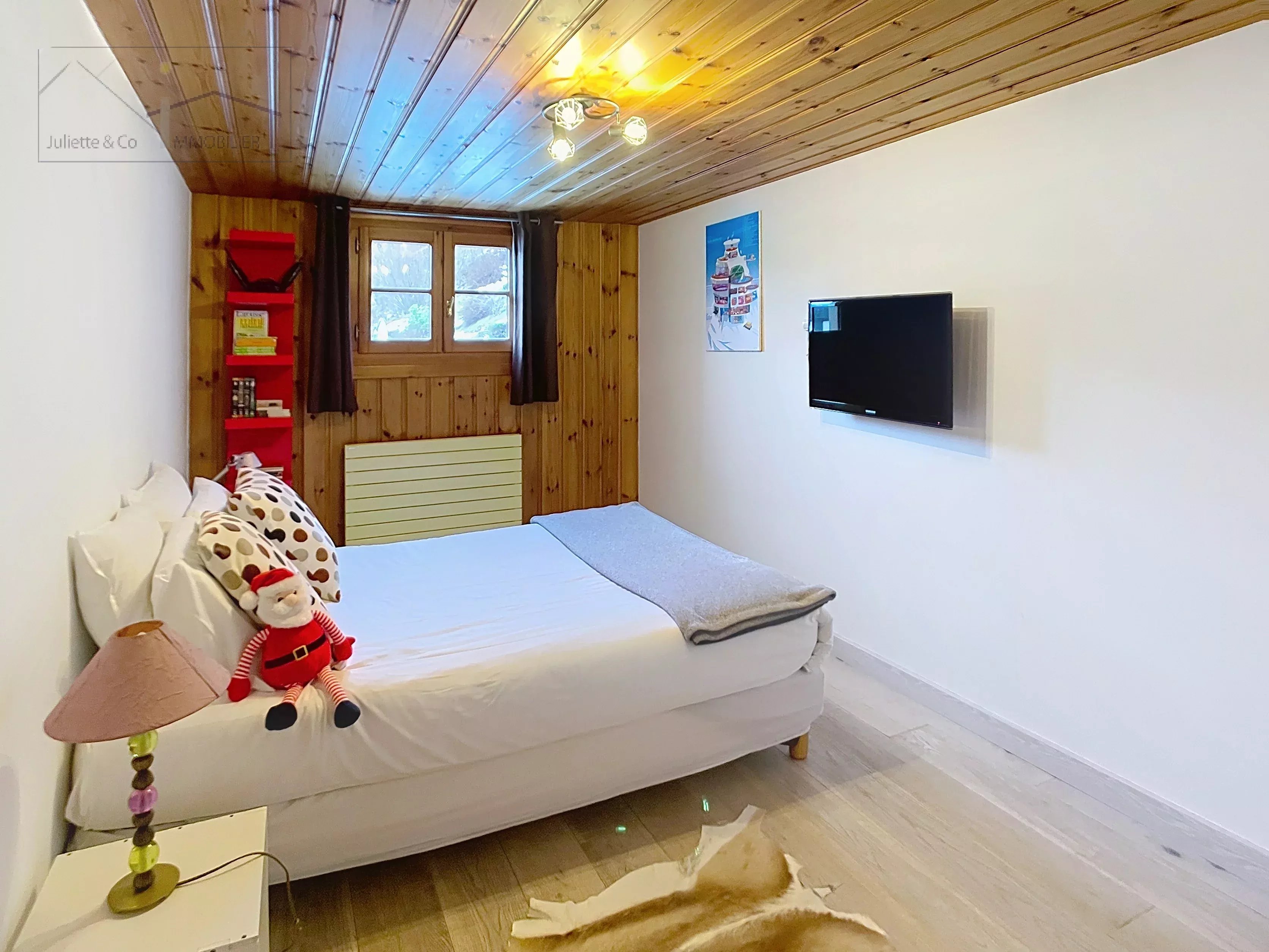 Photo of Quiet chalet with unobstructed view