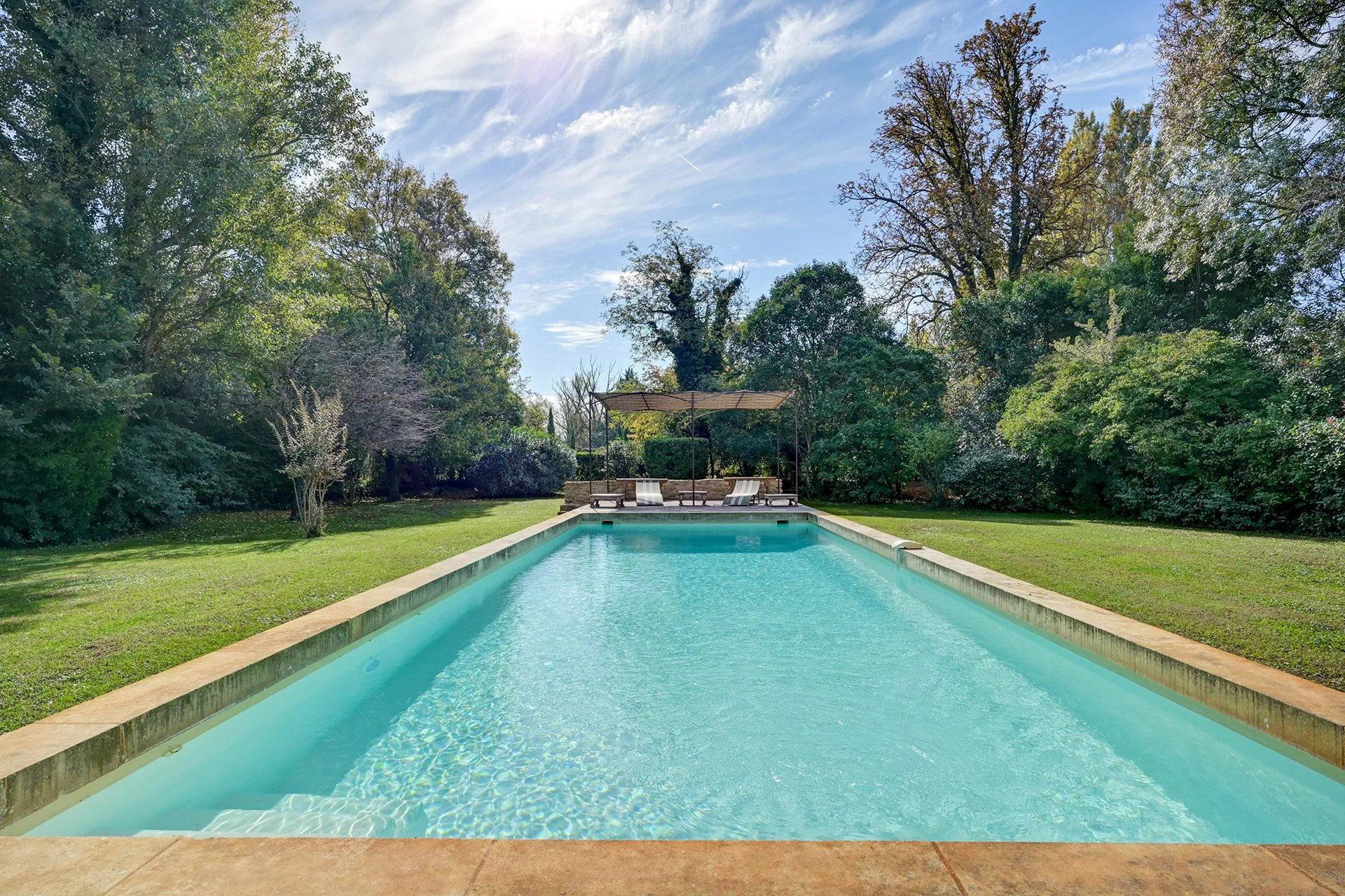 Characterful property near Avignon