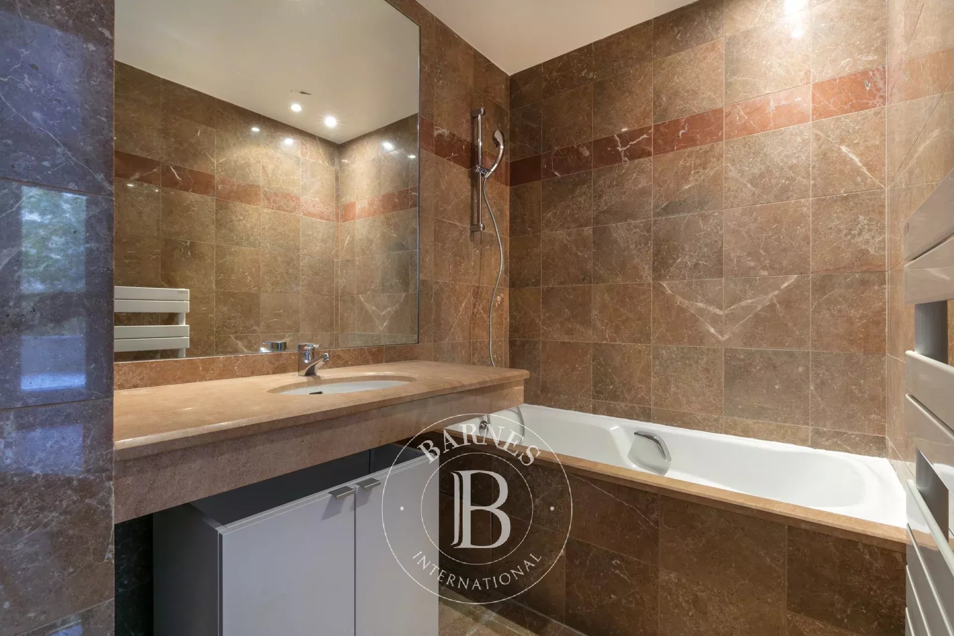 Daire Levallois-Perret - picture 8