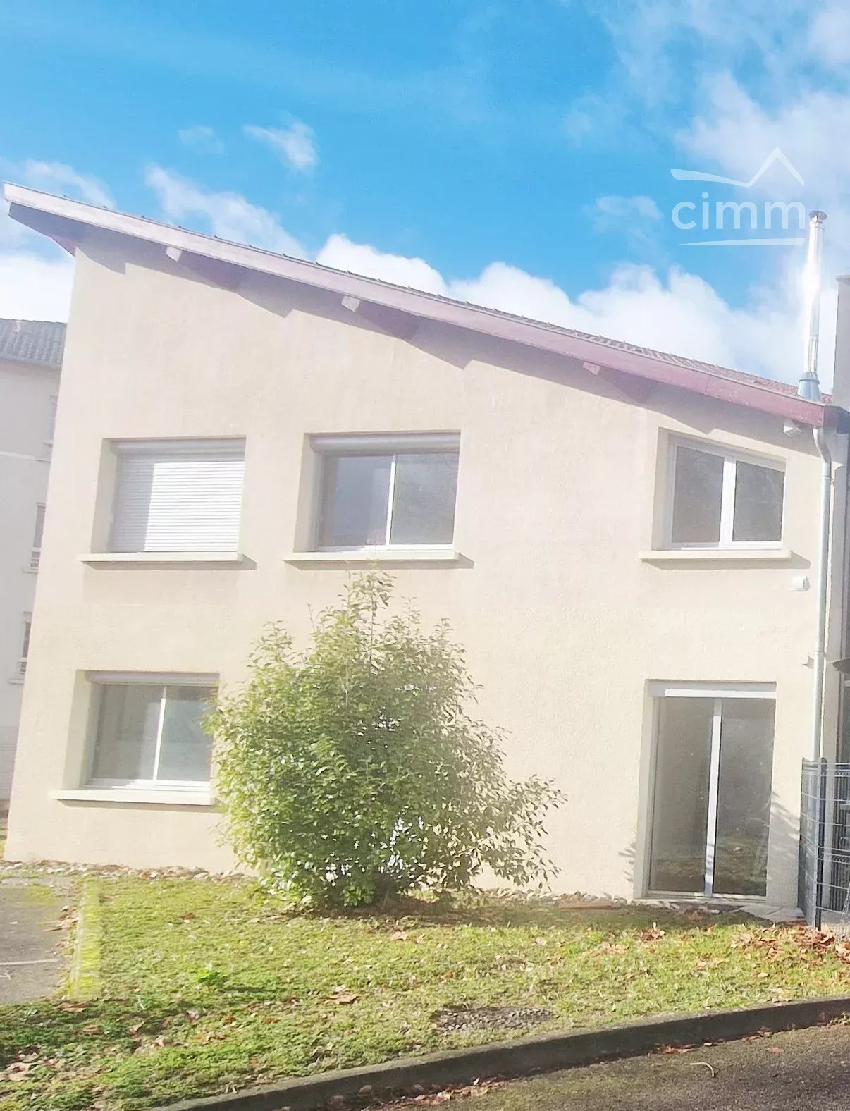 ✨ À VENDRE – Superbe Appartement T3 en Rez-de-Jardin avec Extérieur Privatif et Parkings ✨