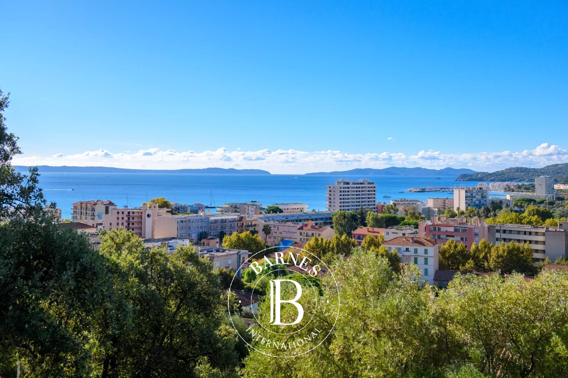 Appartement Le Lavandou  -  ref 86215612 (picture 2)