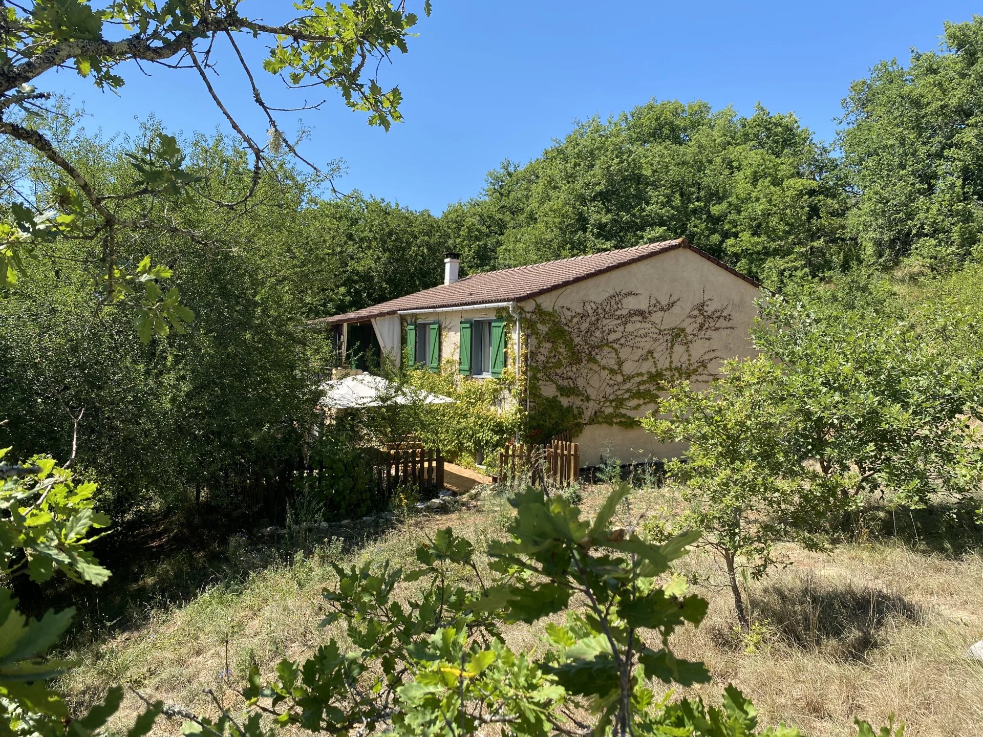 Secluded Countryside Retreat with Breathtaking Views near Montgesty