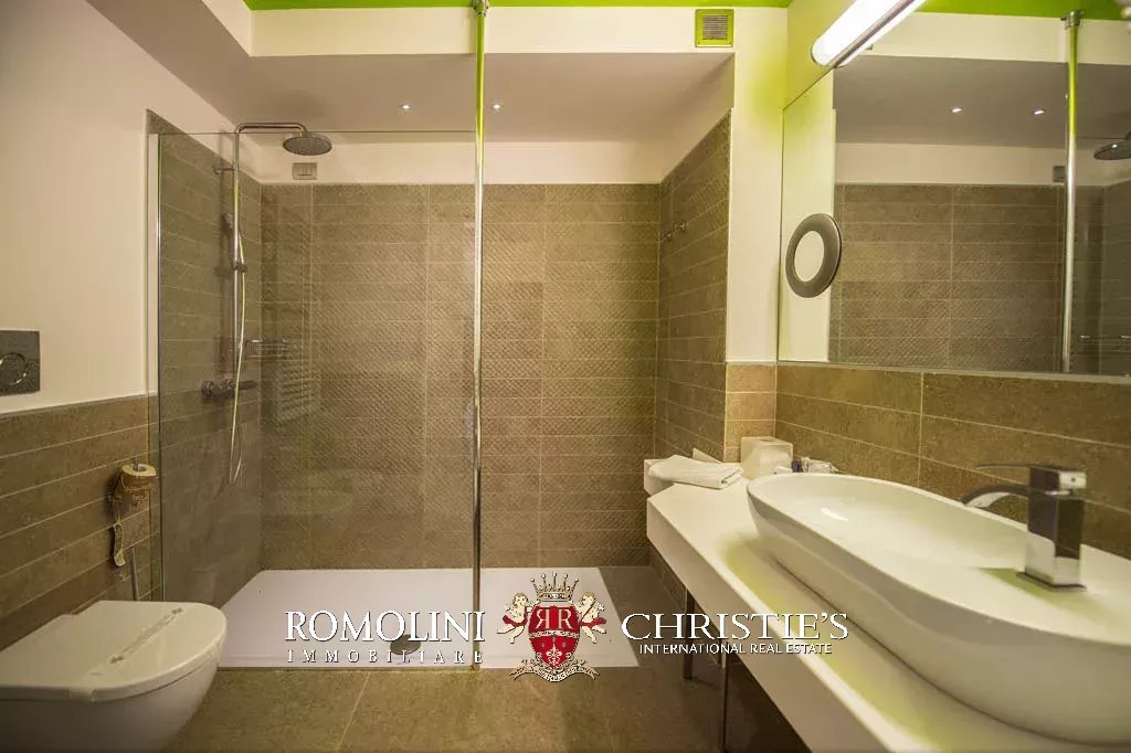52 Bedroom Villa/Townhouse's Image 76