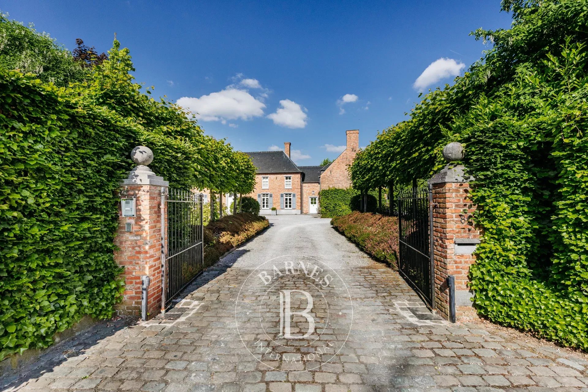 Ohain - Villa d’exception sur plus dun hectare de terrain