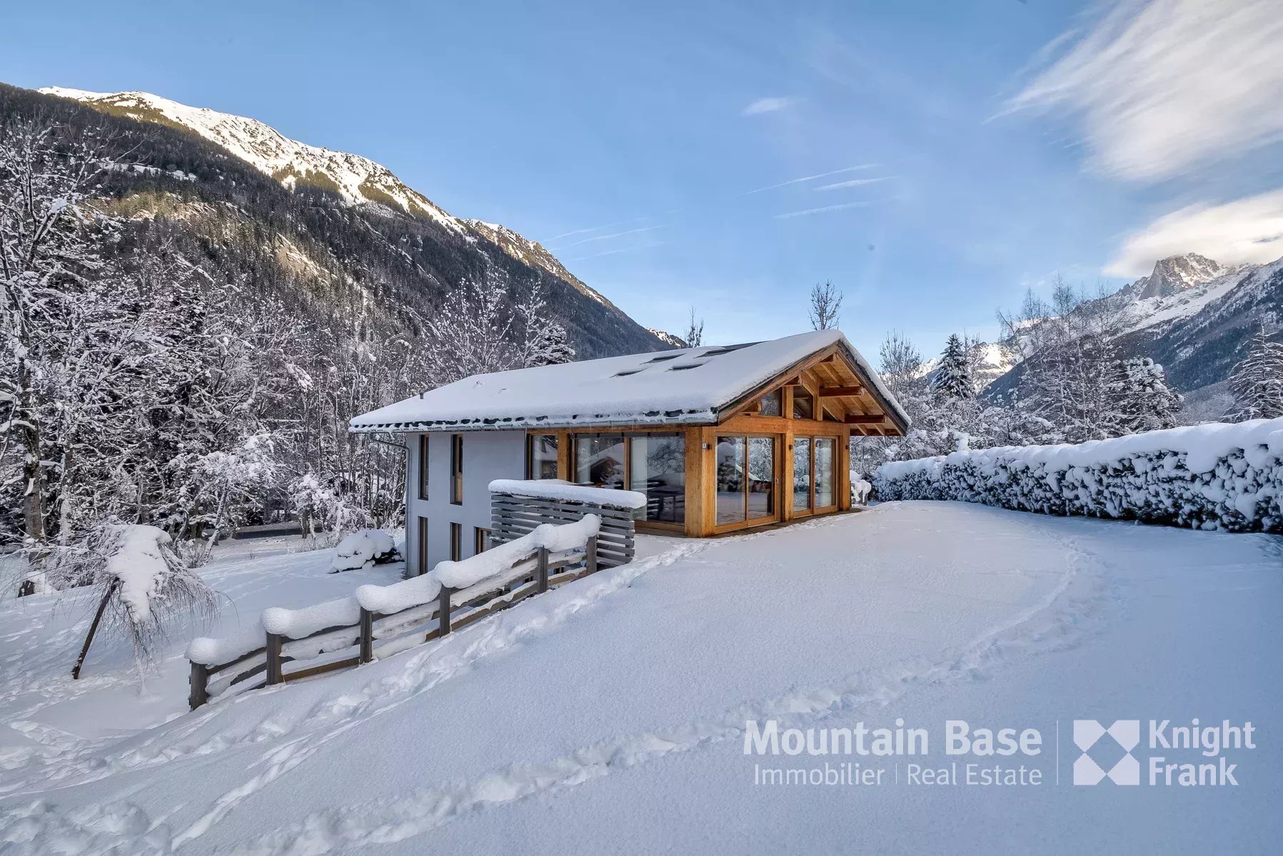 Photo of A 4-bedroom bright and modern chalet situated between Taconnaz and Les Houches