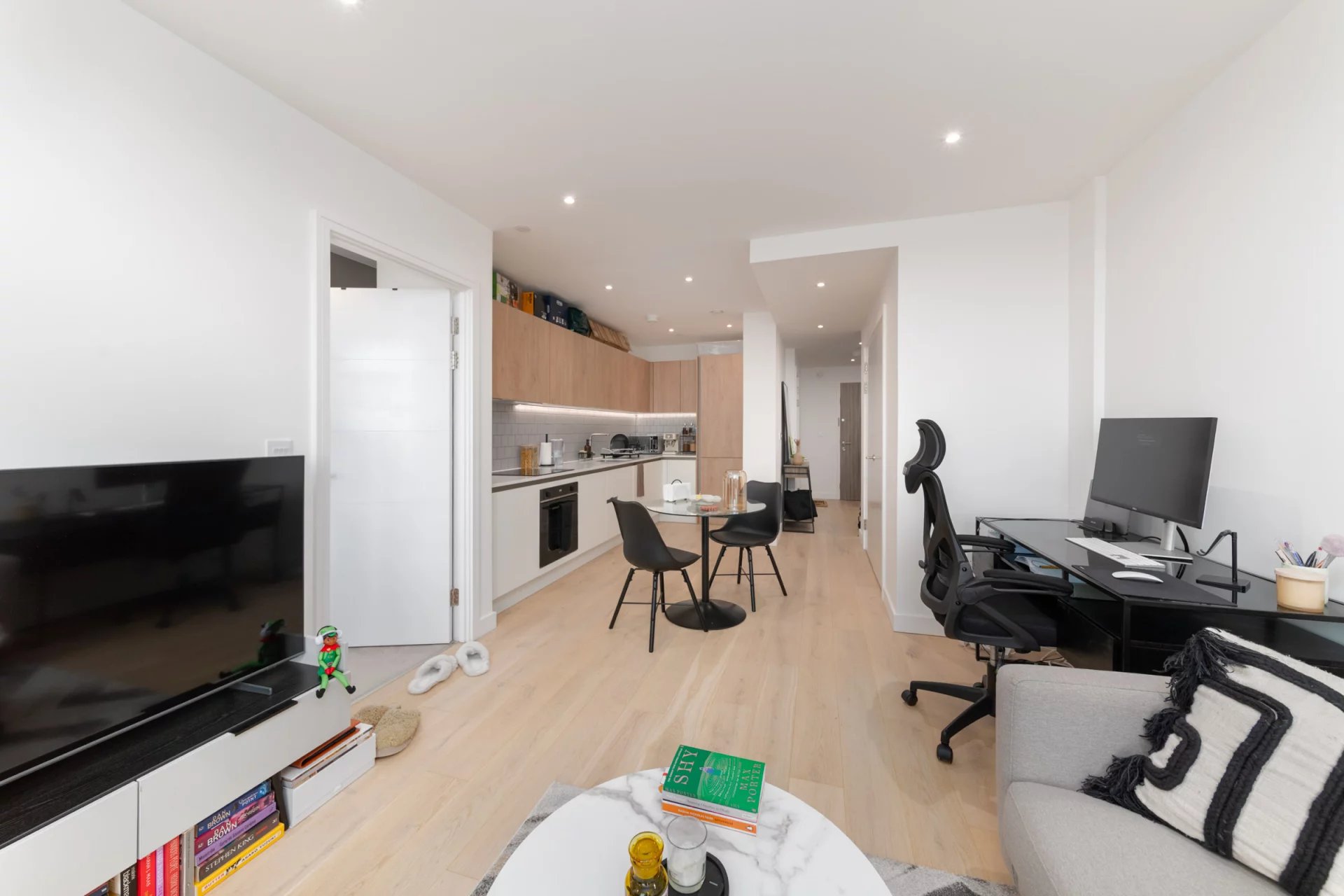 Sale Apartment Watford