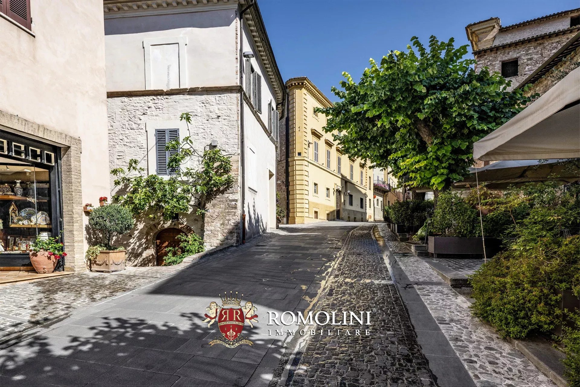 5 Bedroom Villa/Townhouse's Image 51