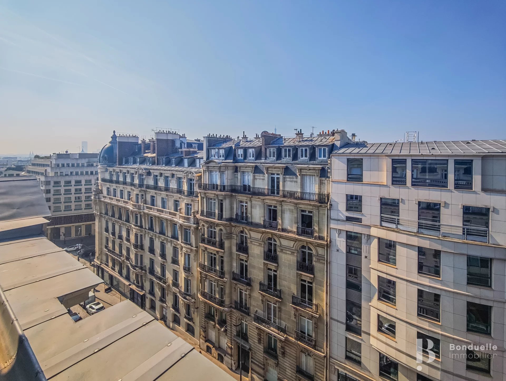 À LOUER VIDE - BEAU DUPLEX DE 109 M2 - 3 CHAMBRES - PLAINE MONCEAU