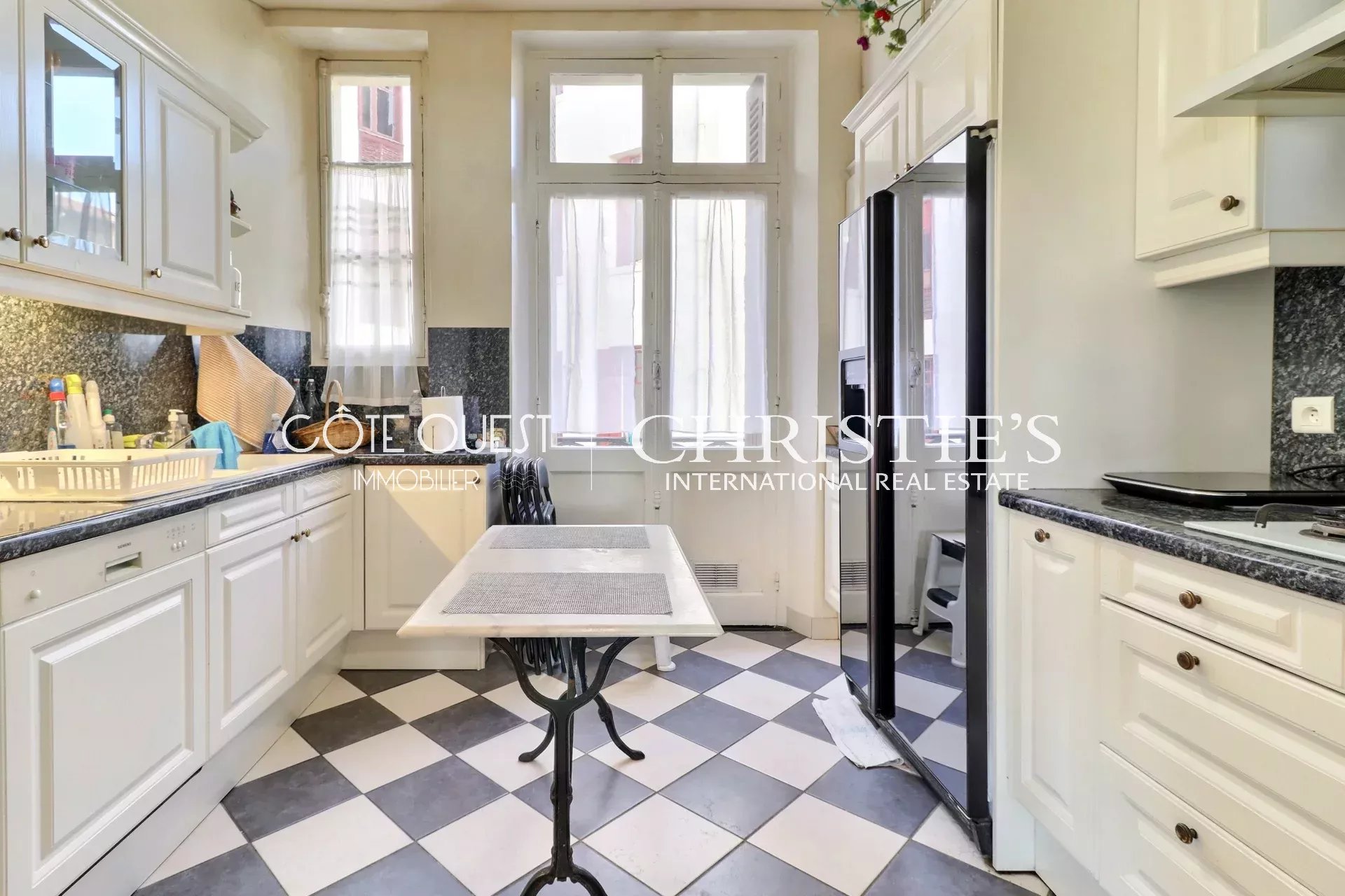 3 Bedroom Apartment/Flat's Image 3