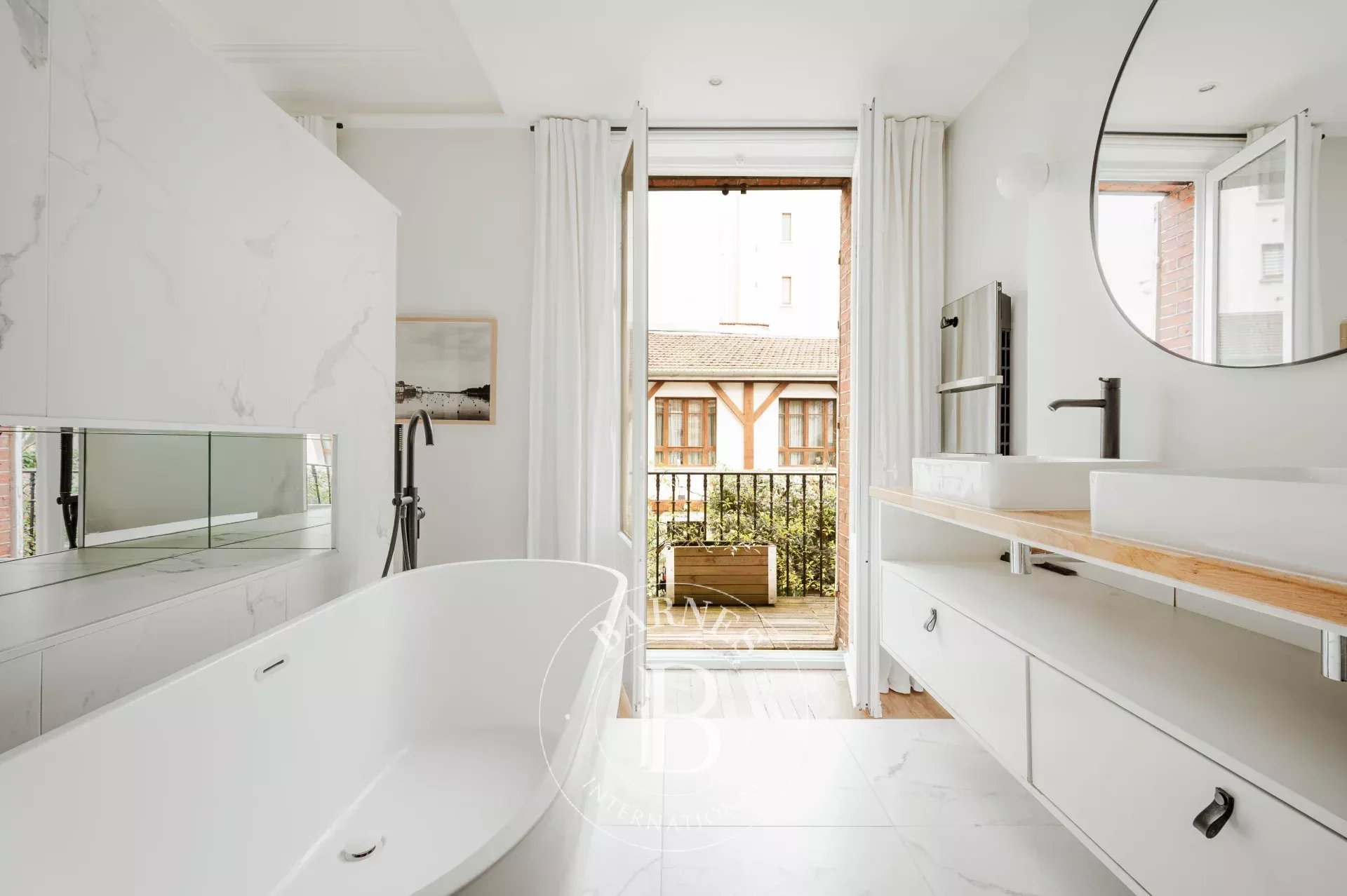 Paris  - Apartment 3 Bedrooms - picture 17