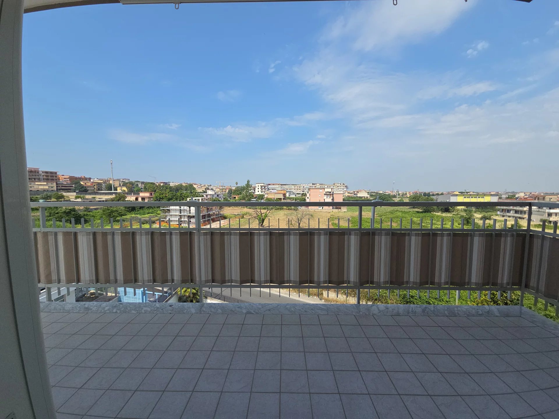 Quadrilocale Ristrutturato "Calvizzano" – Parco Deborah