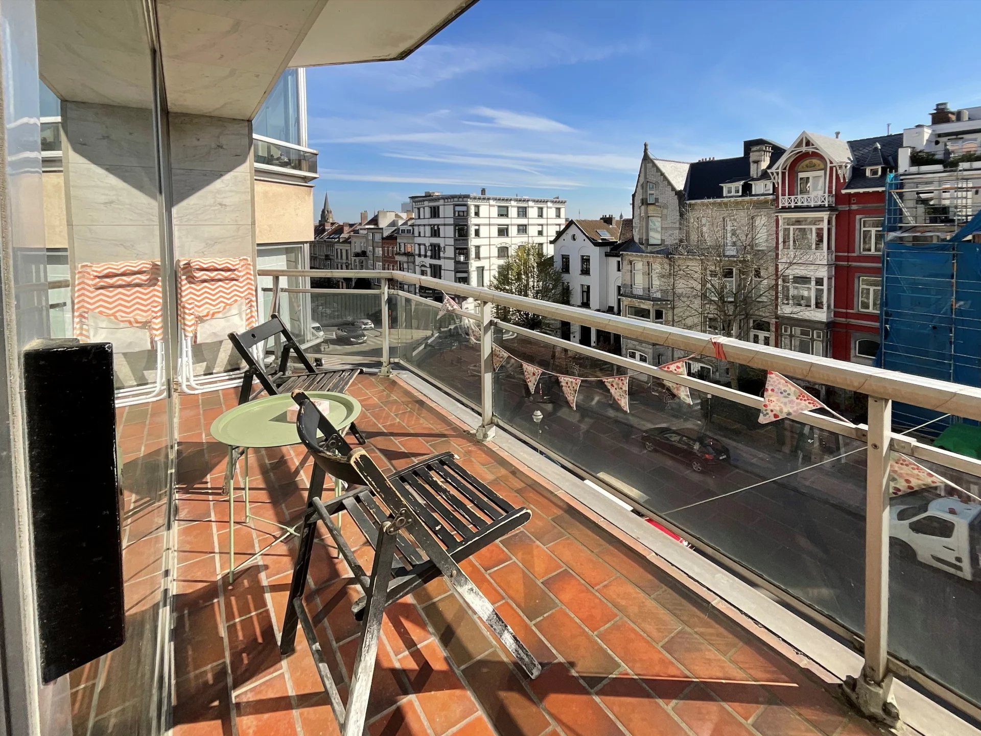 Superbe appartement avec terrasse dans le quartier prisé du Jardin du Roi