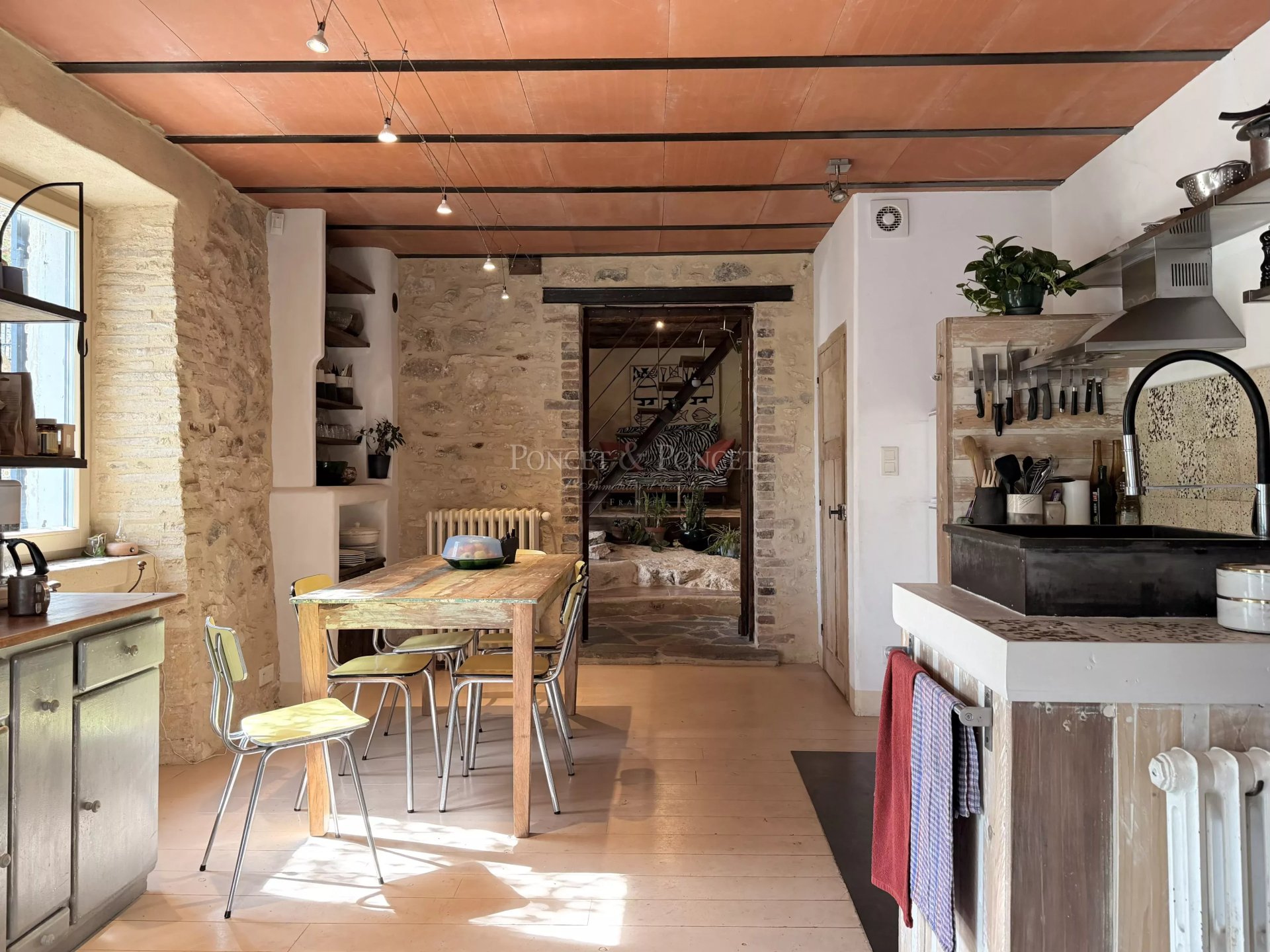 7 Bedroom Villa/Townhouse's Image 17