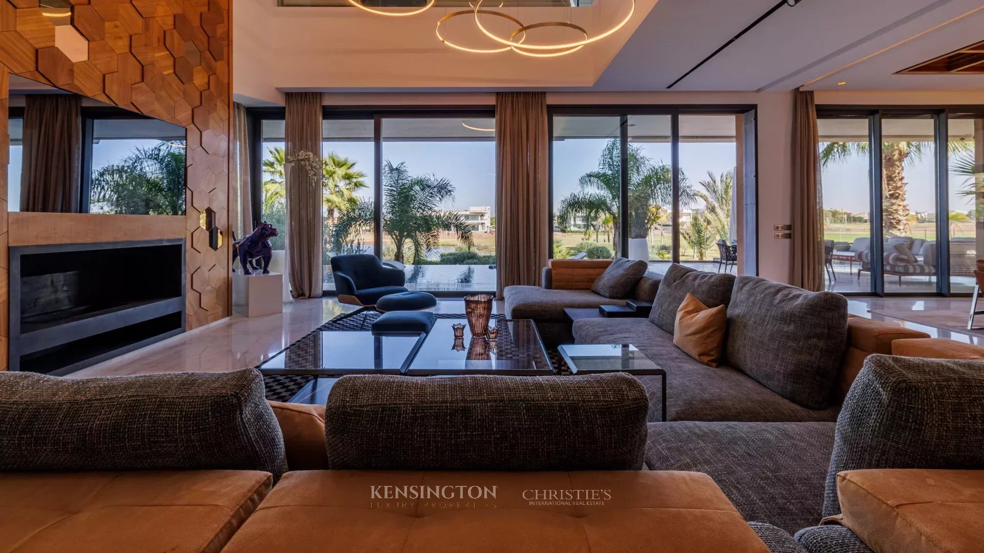 5 Bedroom Villa/Townhouse's Image 15