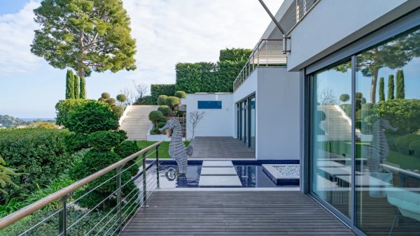 Saint-Jean-Cap-Ferrat - Villa combines luxury and comfort — photo 5