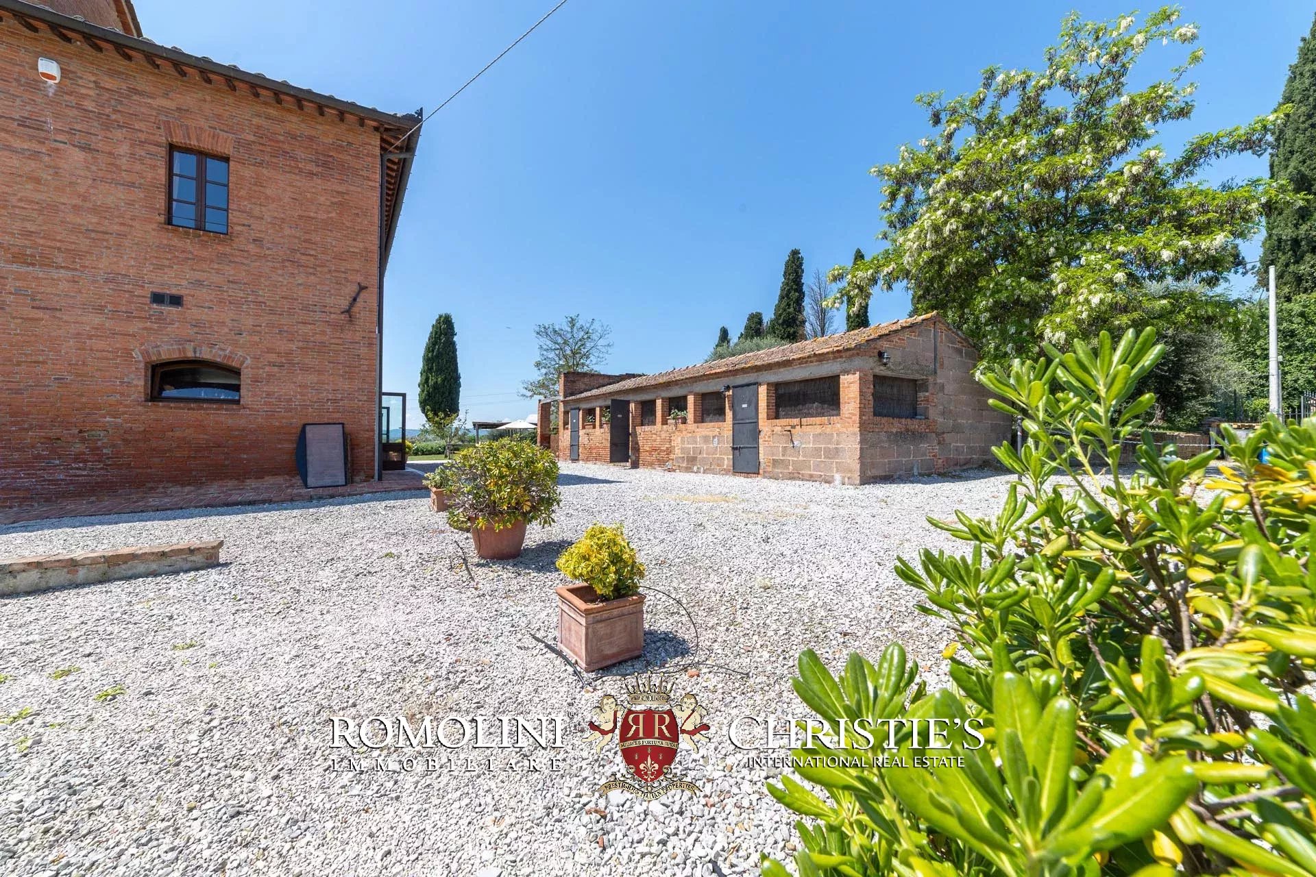 14 Bedroom Villa/Townhouse's Image 33