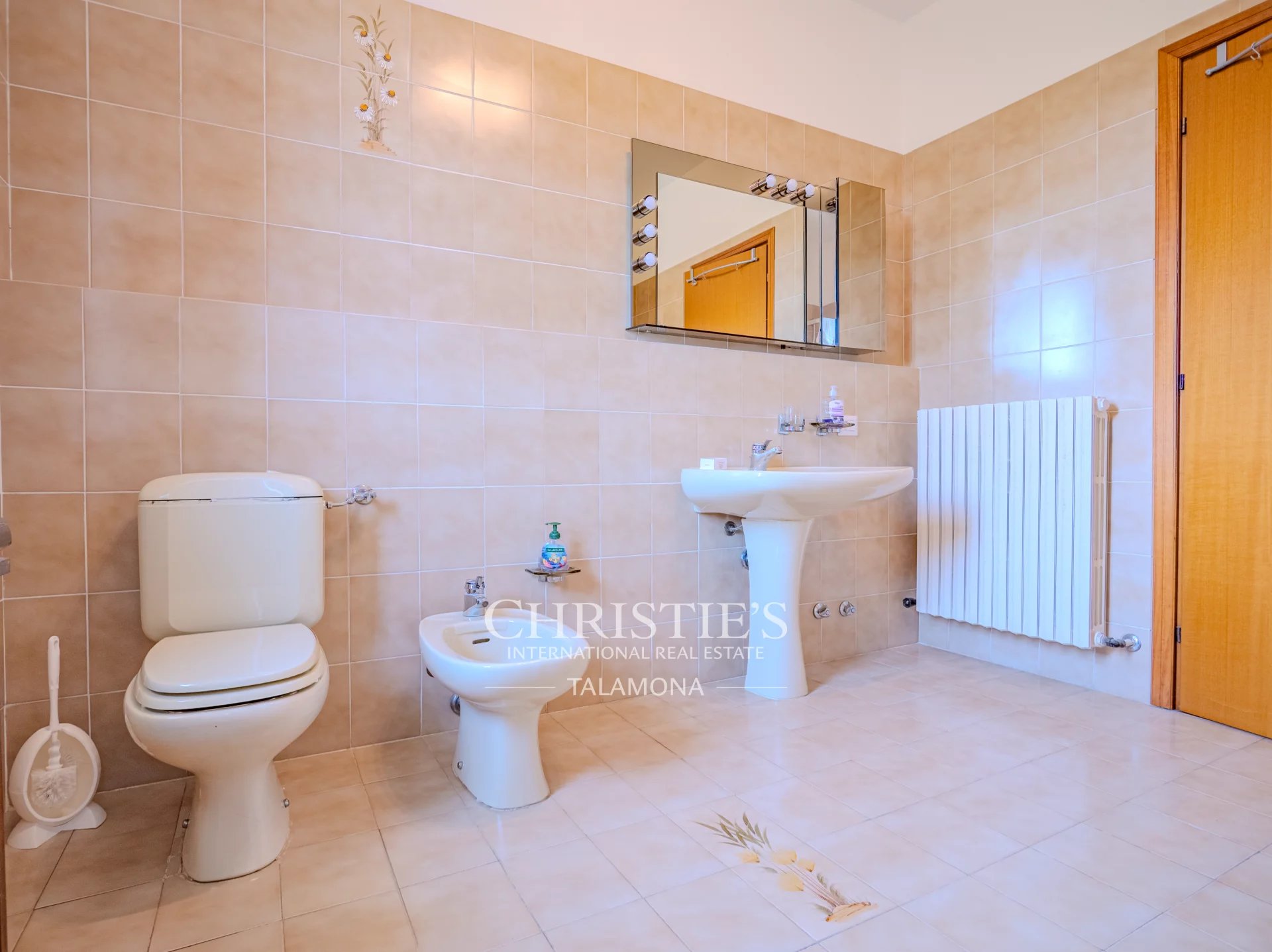 3 Bedroom Villa/Townhouse's Image 29