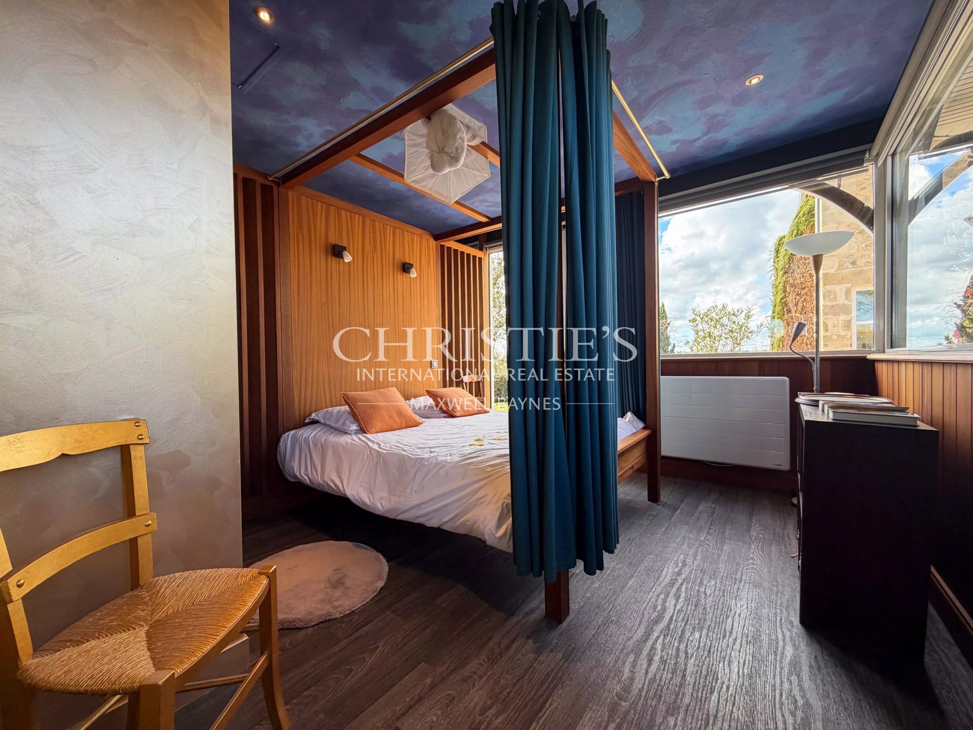 6 Bedroom Villa/Townhouse's Image 28