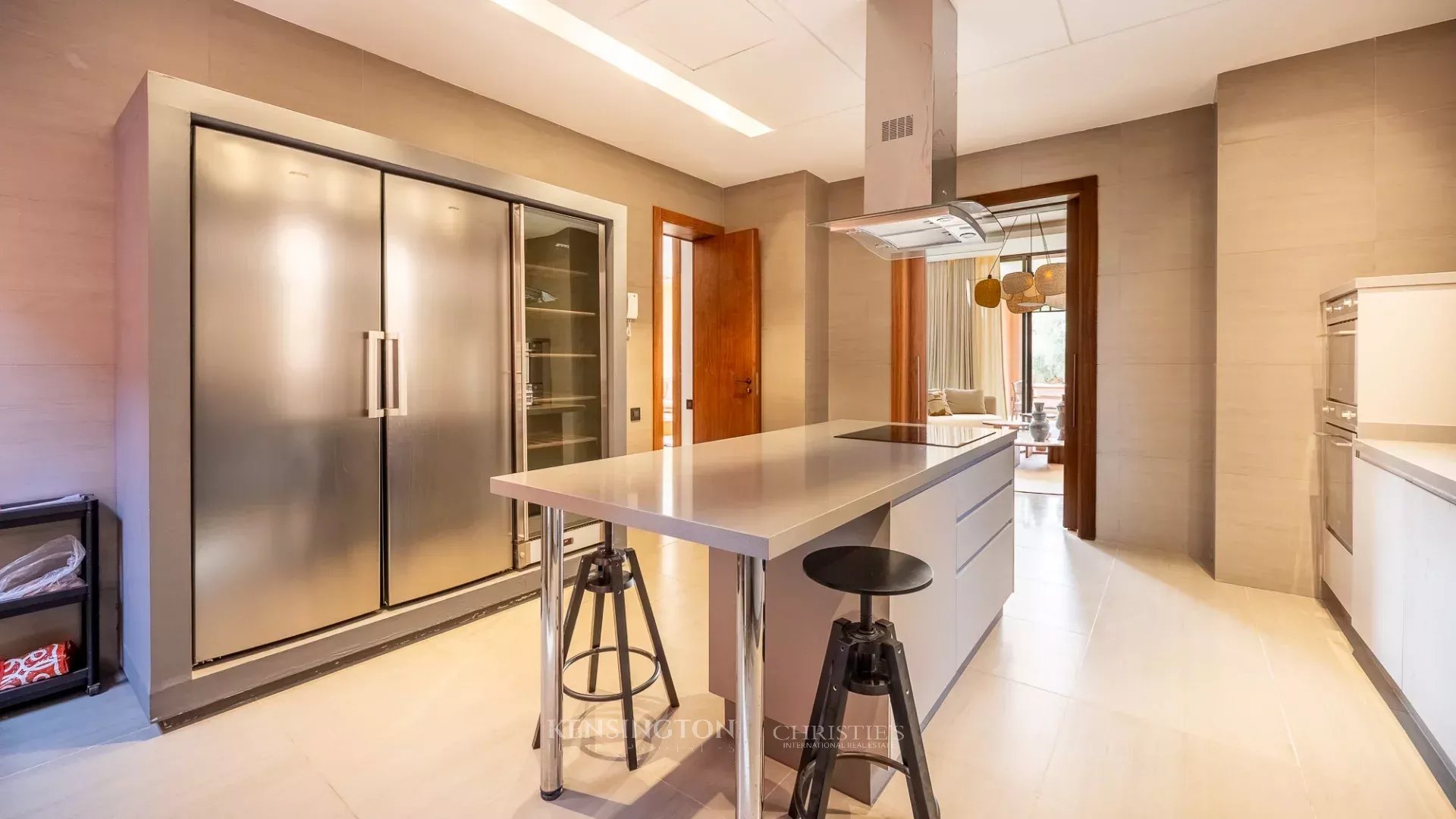 4 Bedroom Villa/Townhouse's Image 8