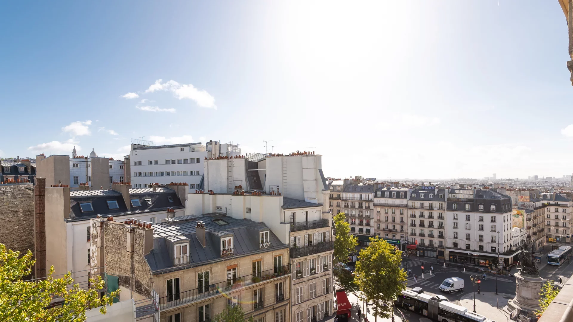 Paris 17e - PLACE DE CLICHY
