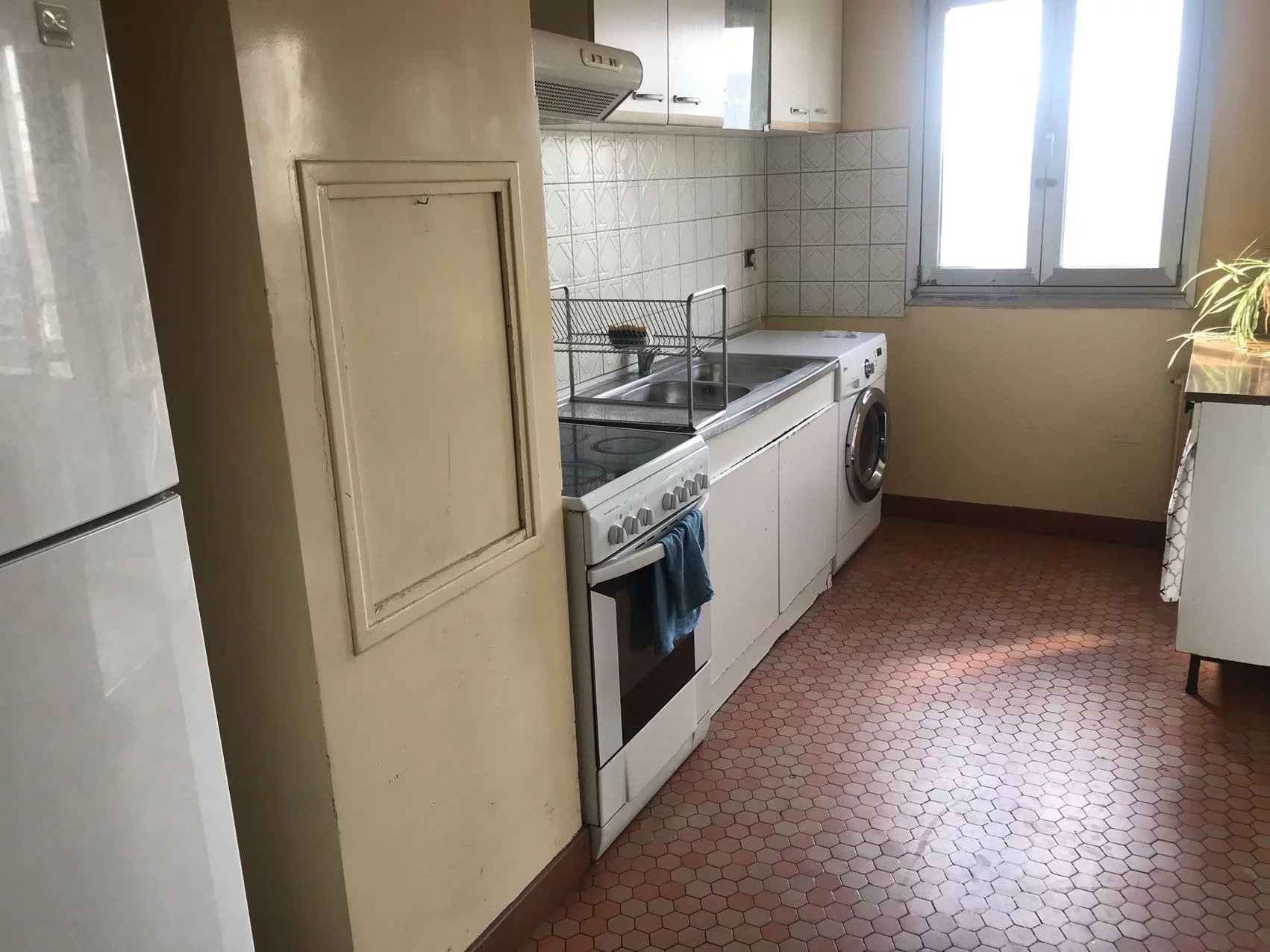 A LOUER 3 PIECES MEUBLE VITRY-SUR-SEINE