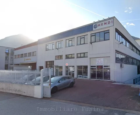 Magazzino---Capannone-in-affitto---Bolzano-0
