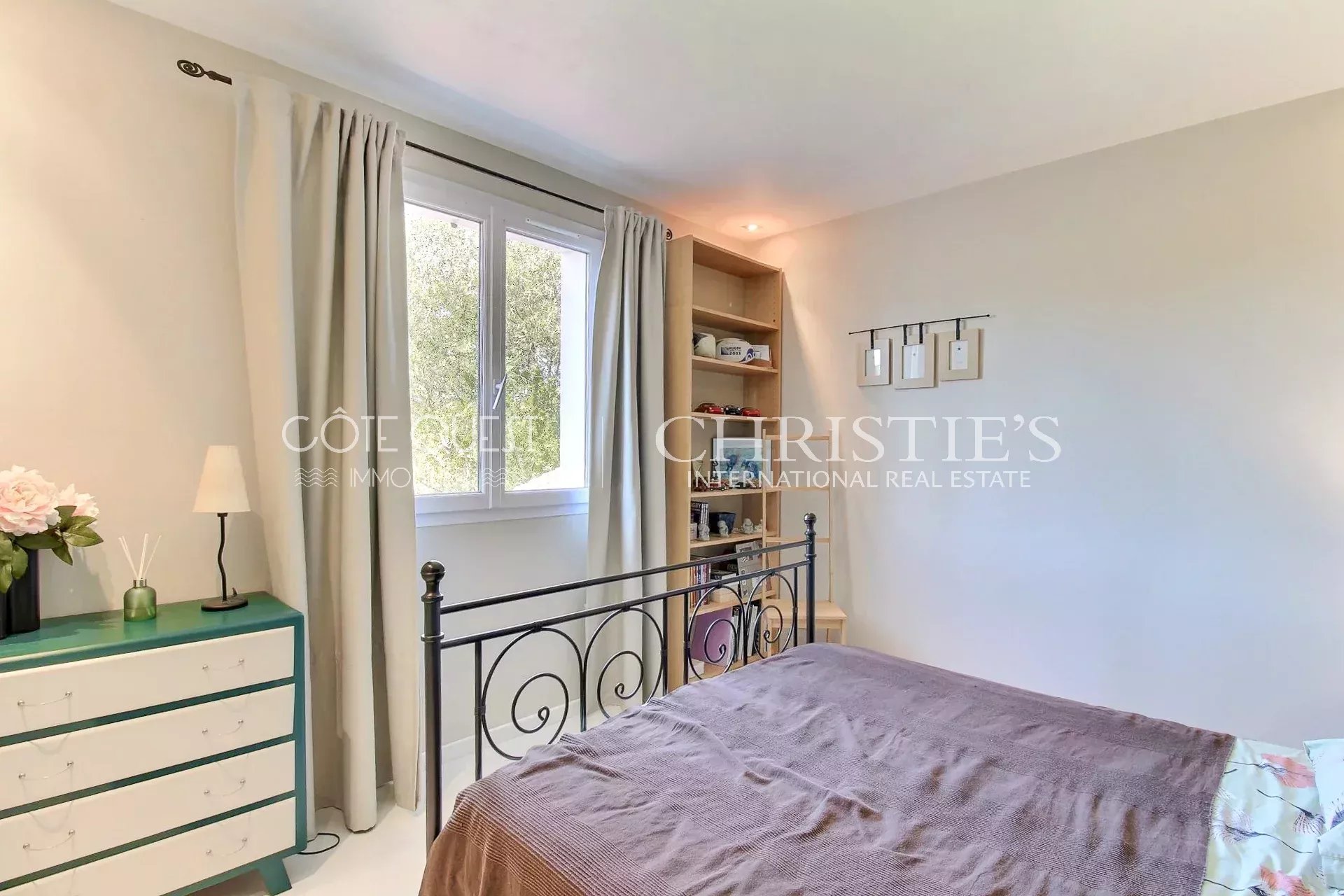 4 Bedroom Villa/Townhouse's Image 7