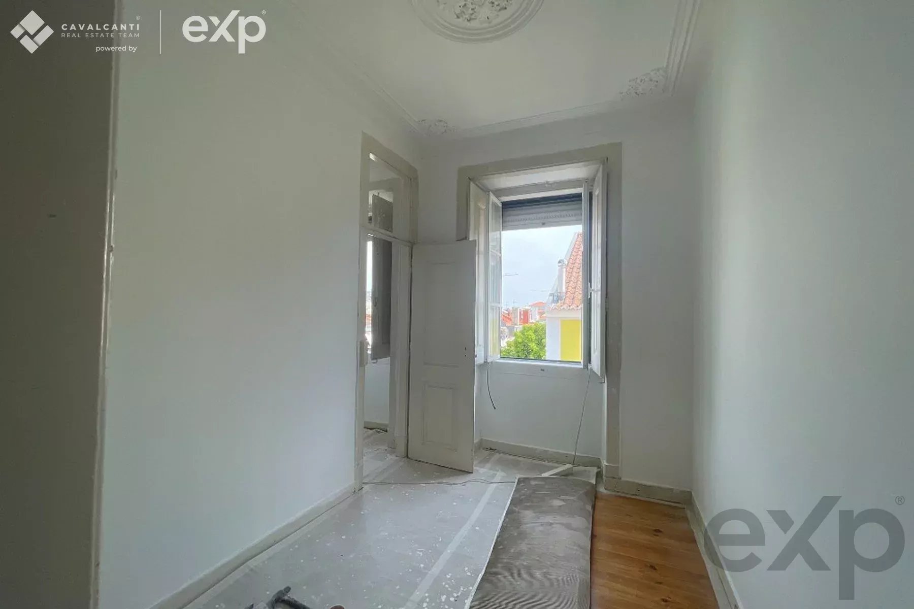 T2 WITH TEJO VIEW IN GRAÇA | AUTHENTIC CHARM IN THE HEART OF LISBON 87114945 image 28