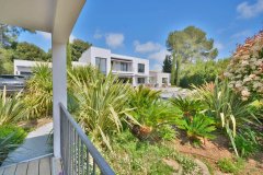 Mougins beautiful contemporary new villa — photo 6 of 7