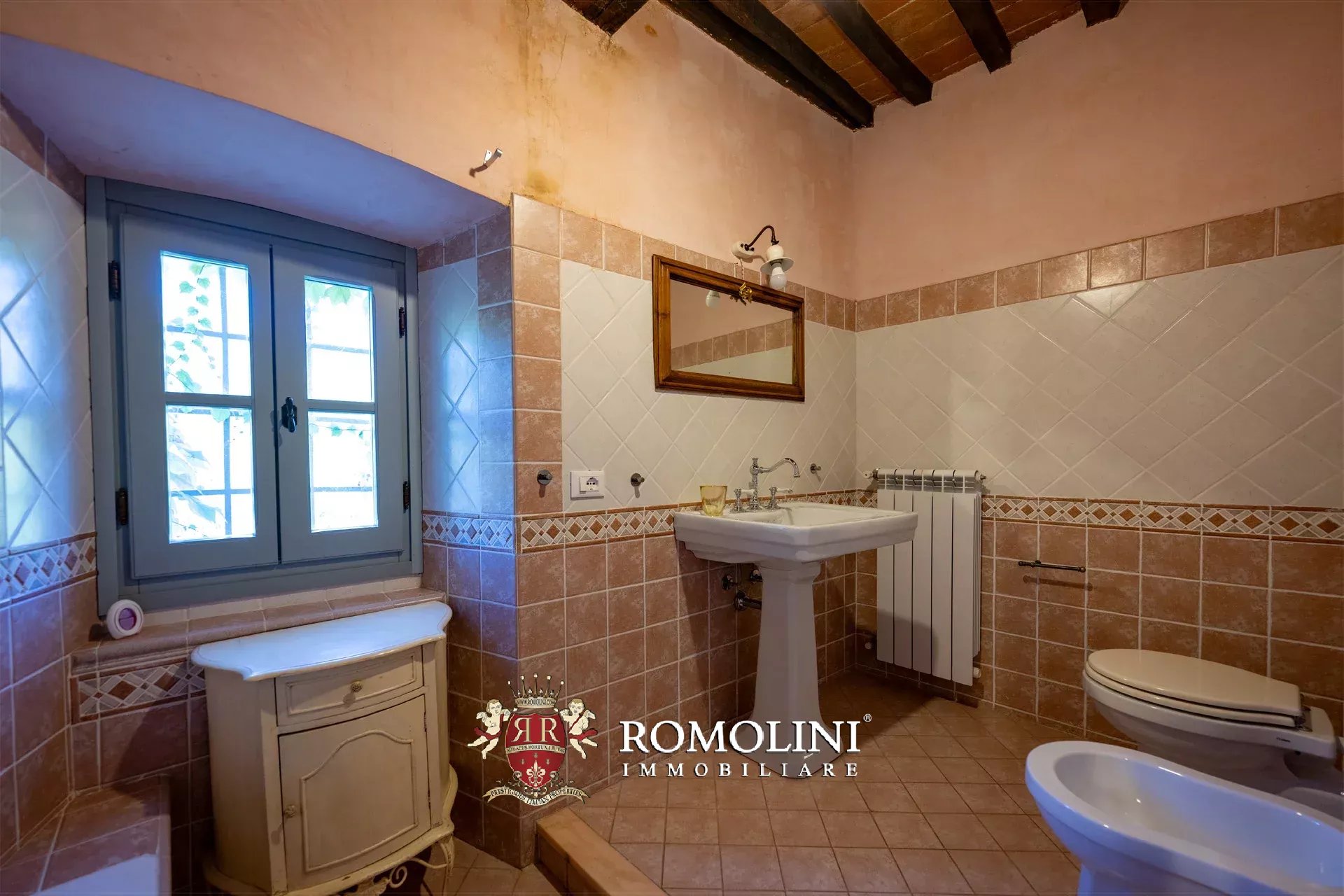 13 Bedroom Villa/Townhouse's Image 30