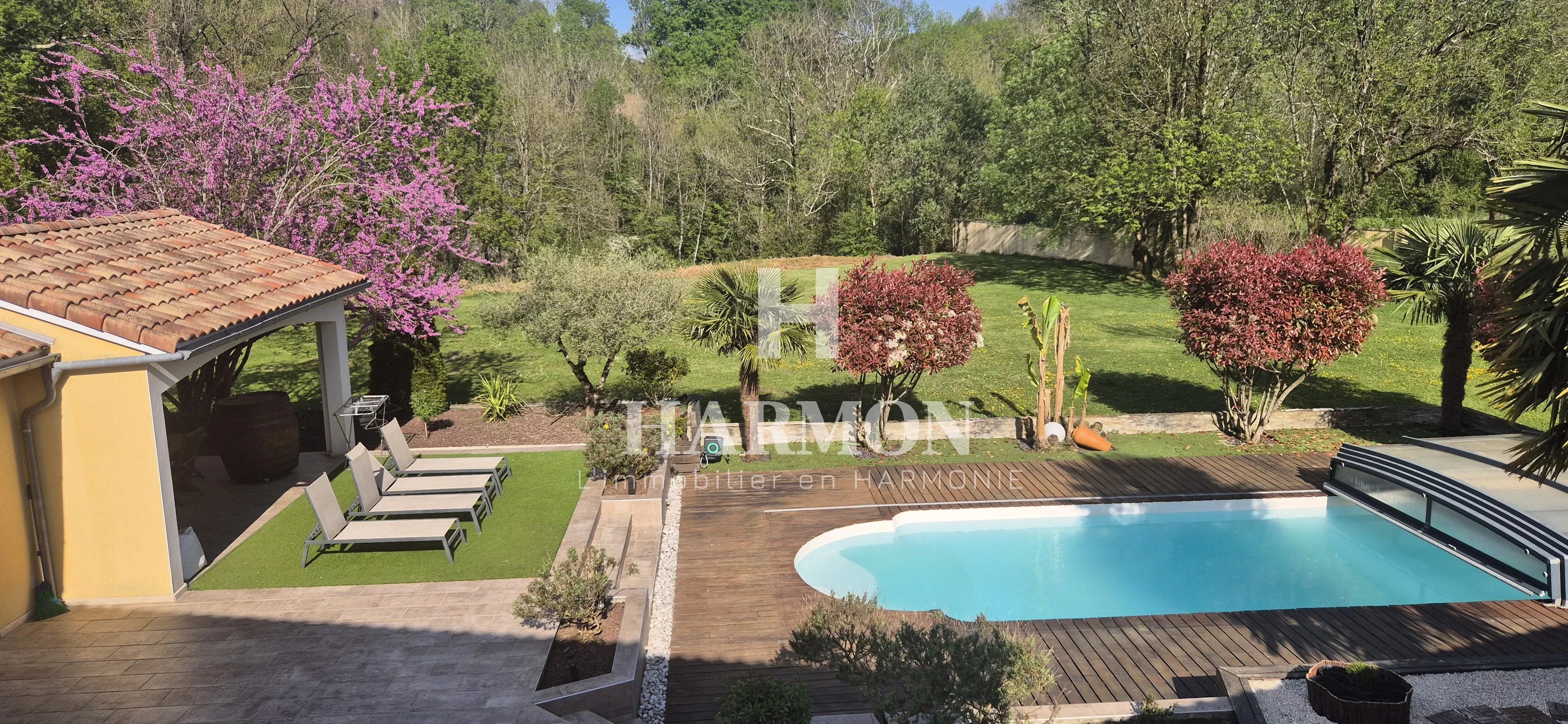 EXCEPTIONNEL– SUPERBE CONTEMPORAINE AVEC PISCINE & VUE MONTAGNES - Photo 2