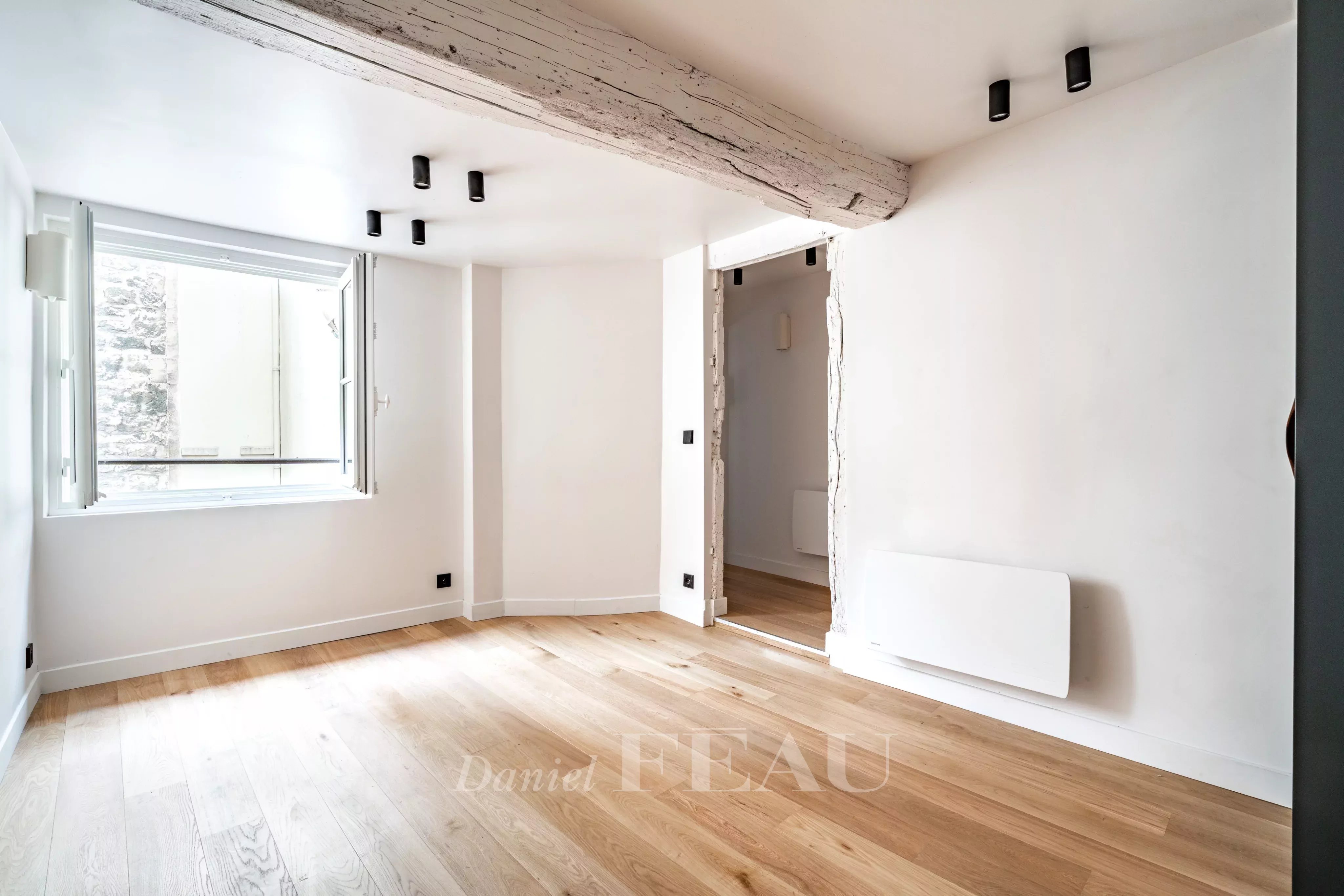 Paris VIIe - rue du Bac - rue de Lille