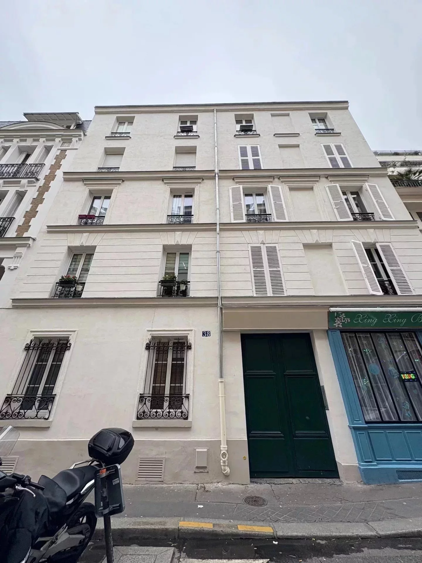 Paris 16e - ÉTOILE / VICTOR HUGO