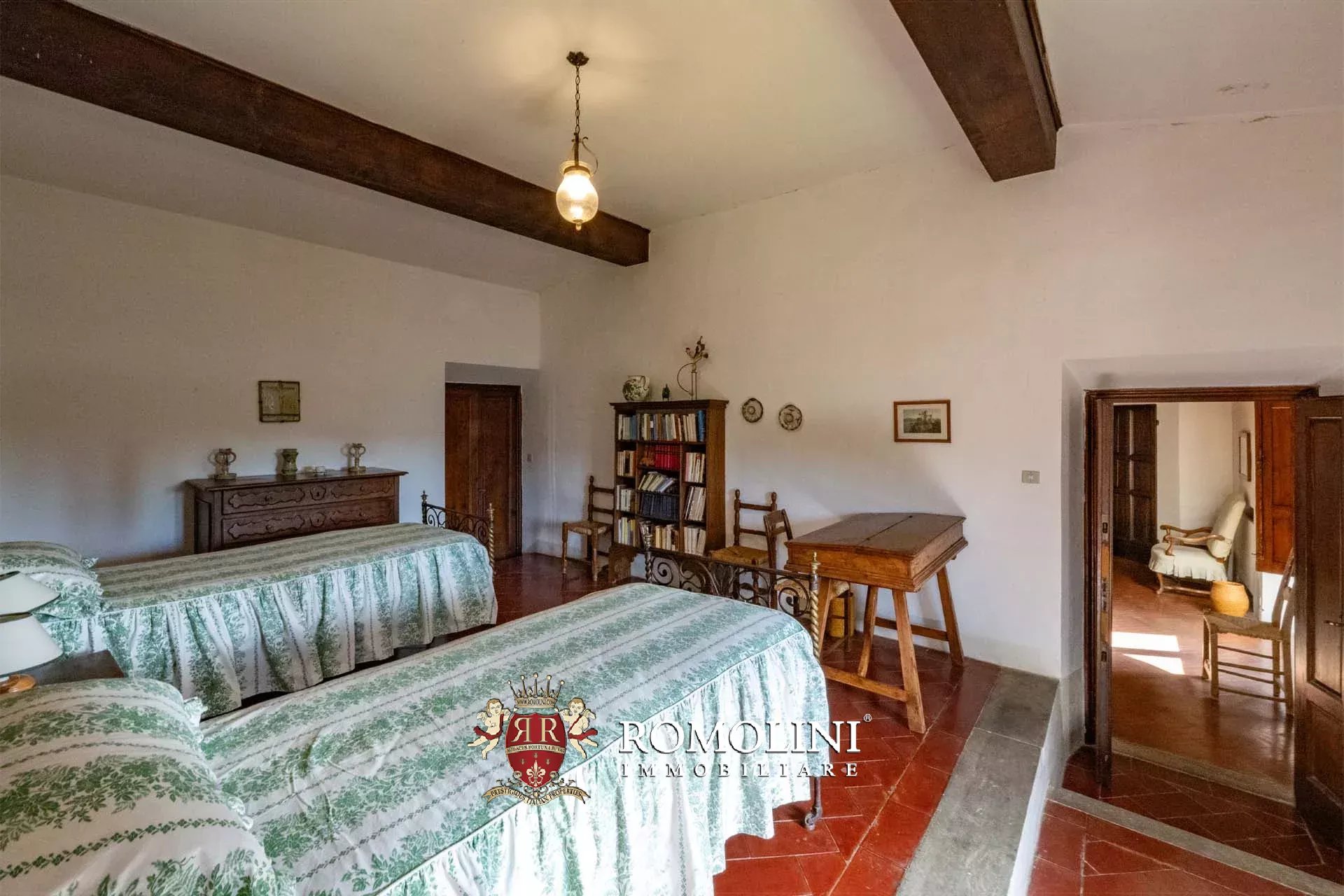 27 Bedroom Vineyard's Image 67