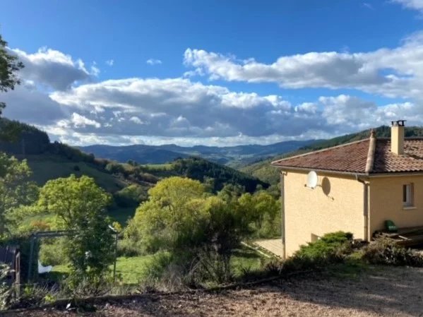 Charmante maison avec vue dégagée