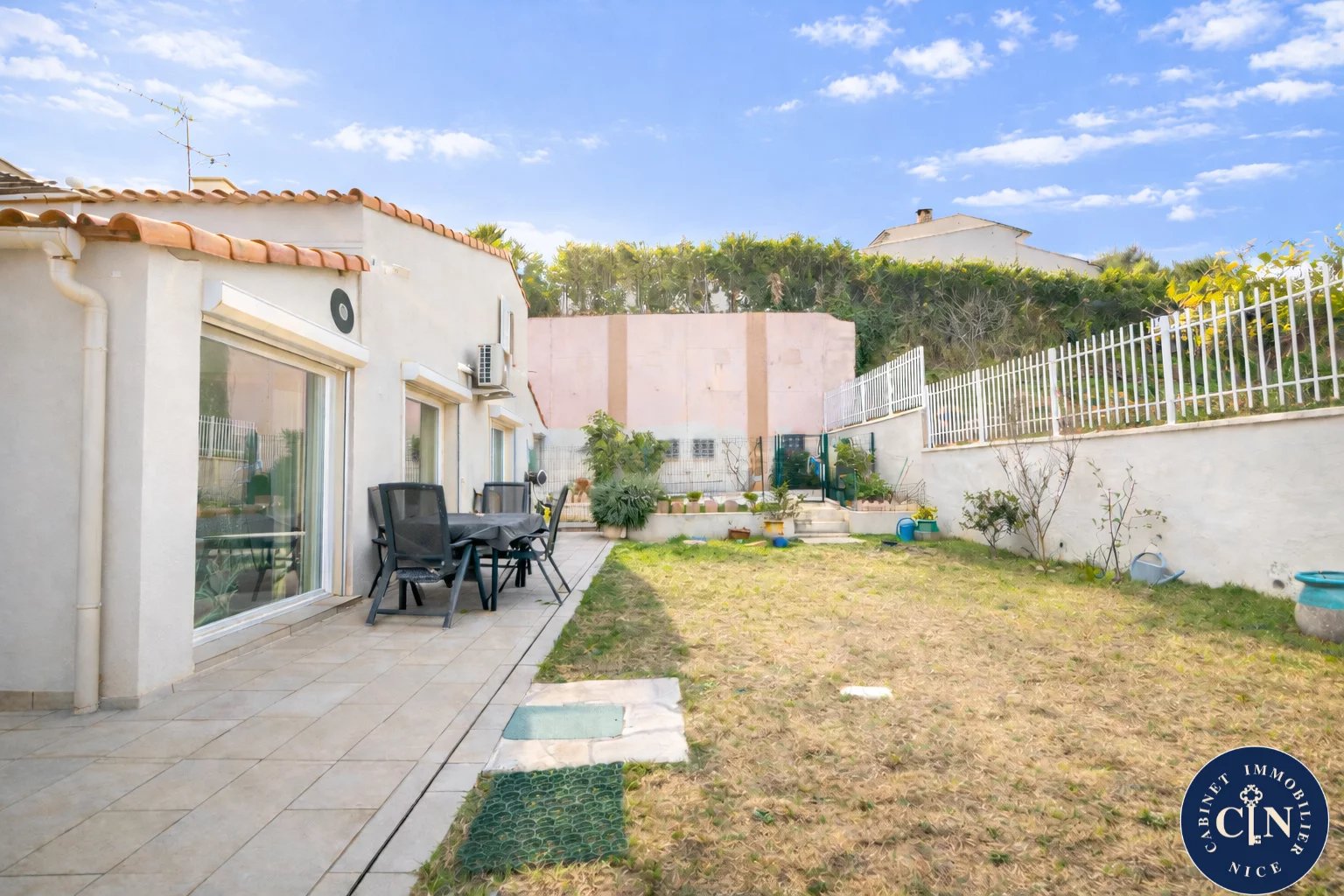 Maison mitoyenne 3 pièces – Jardins & terrasse – Pessicart - Photo 5
