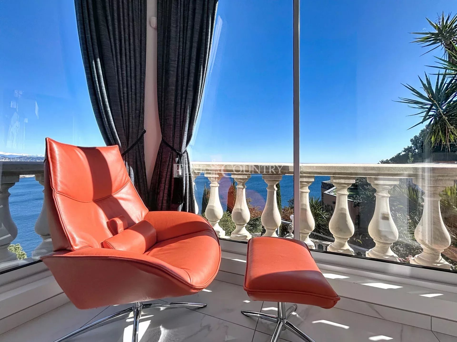 Photo of Sea View Apartment for sale in Theoule-sur-Mer