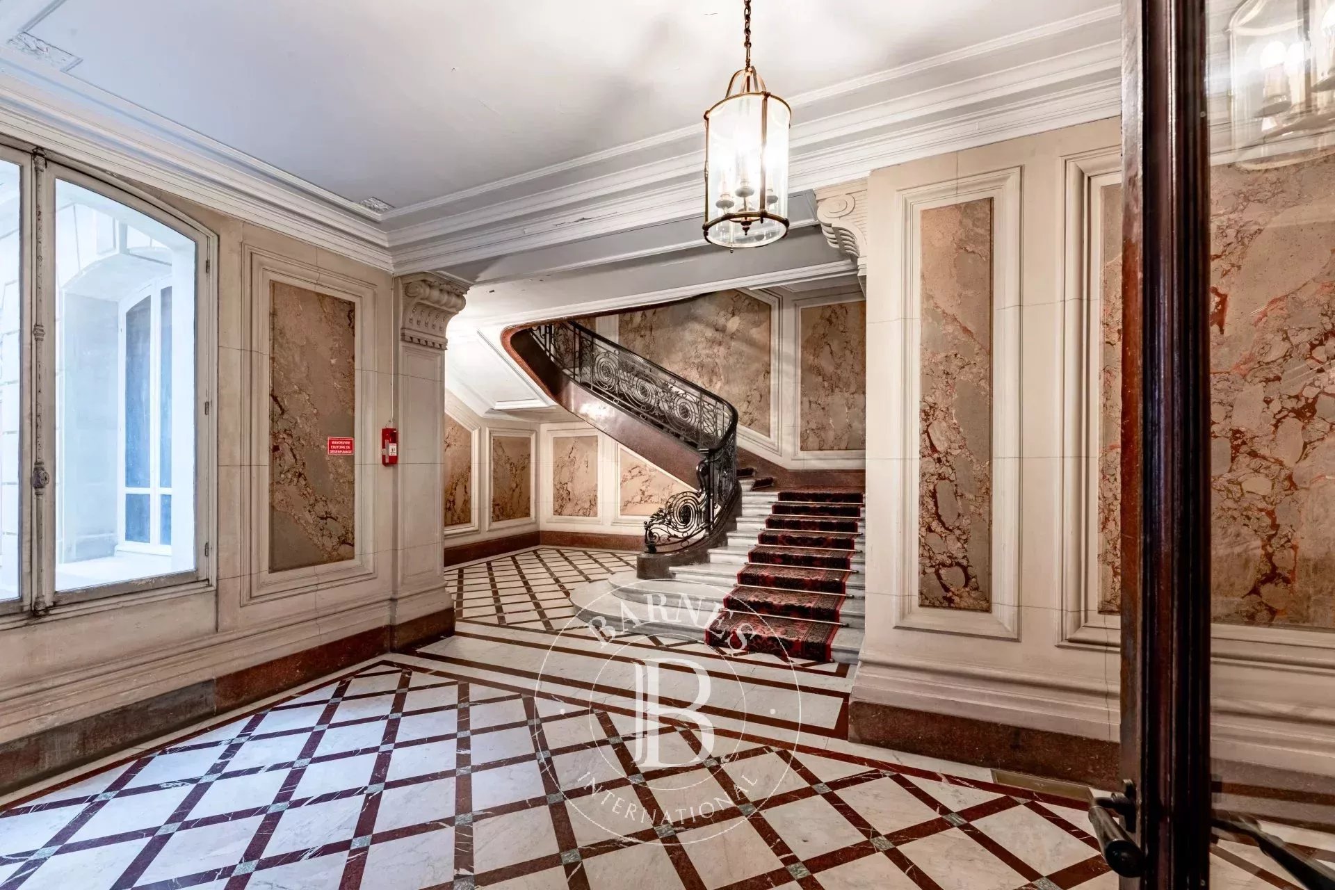 Daire Paris 8ème - picture 13