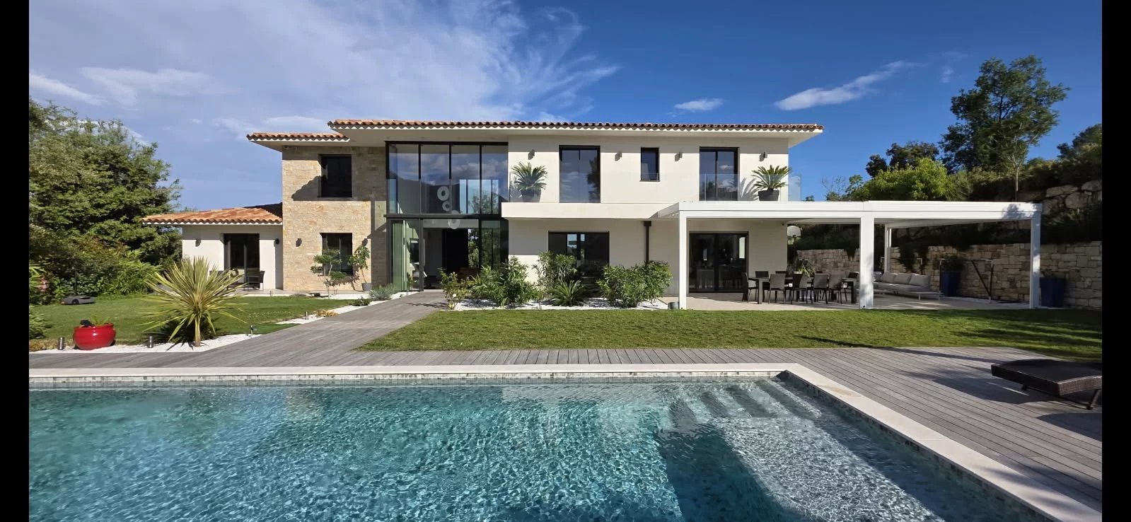 Sale House Roquefort-les-Pins