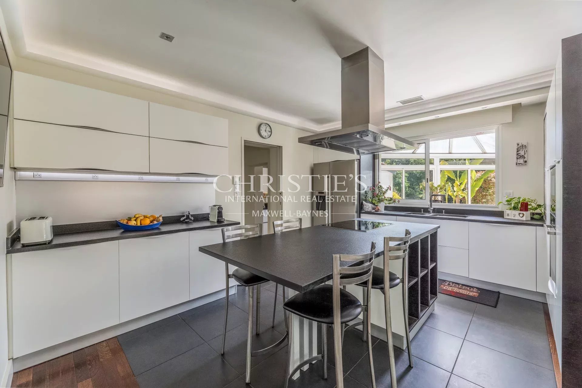 4 Bedroom Villa/Townhouse's Image 17