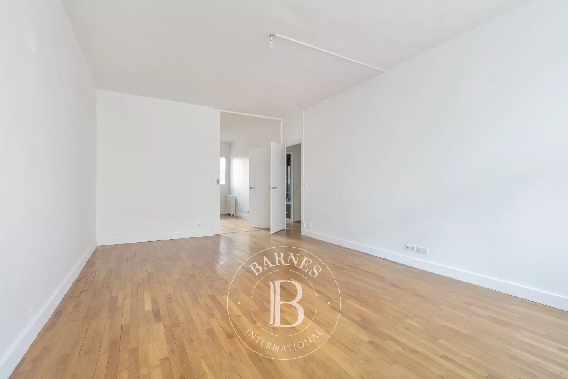 Daire Paris 8ème - picture 6