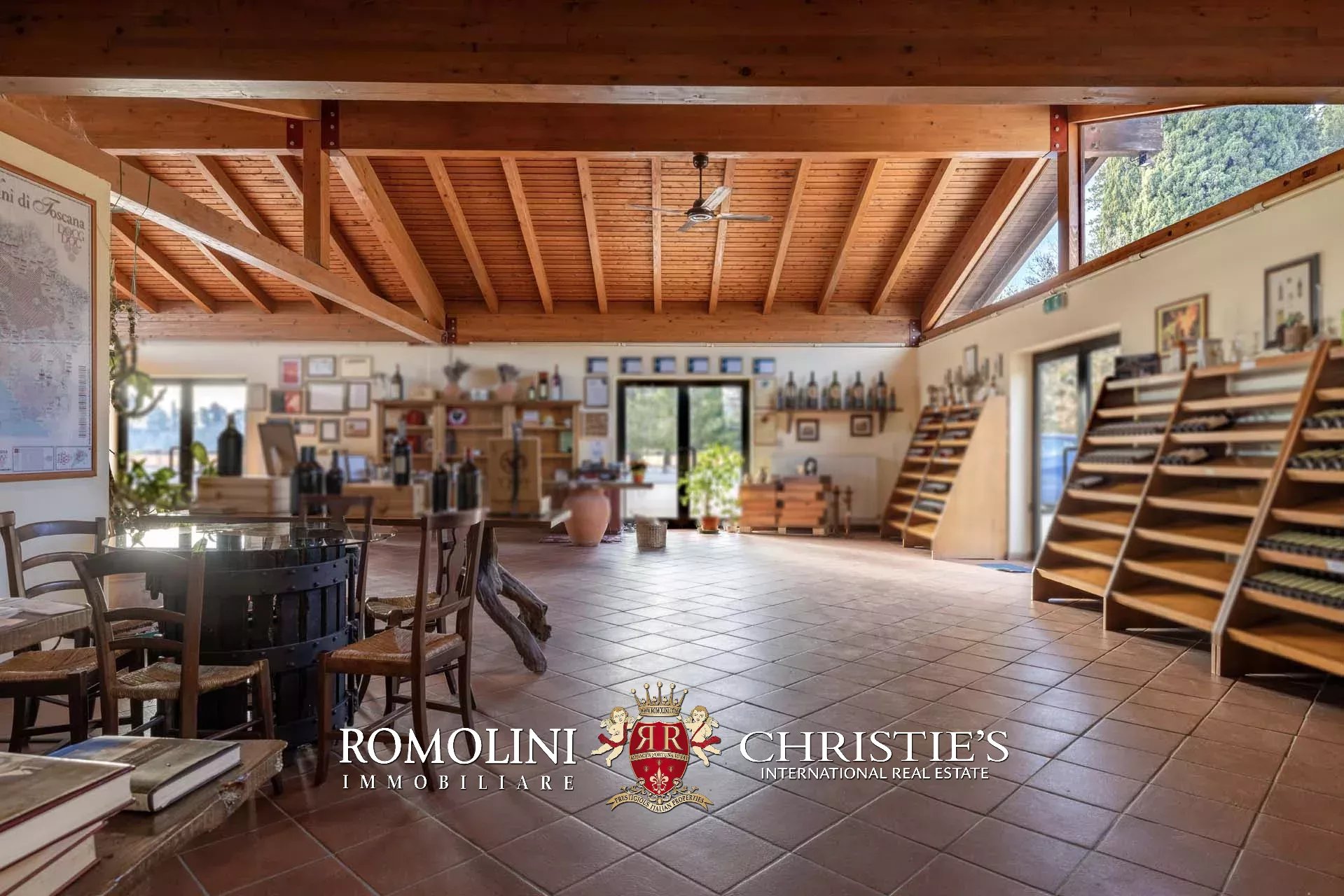 33 Bedroom Vineyard's Image 44